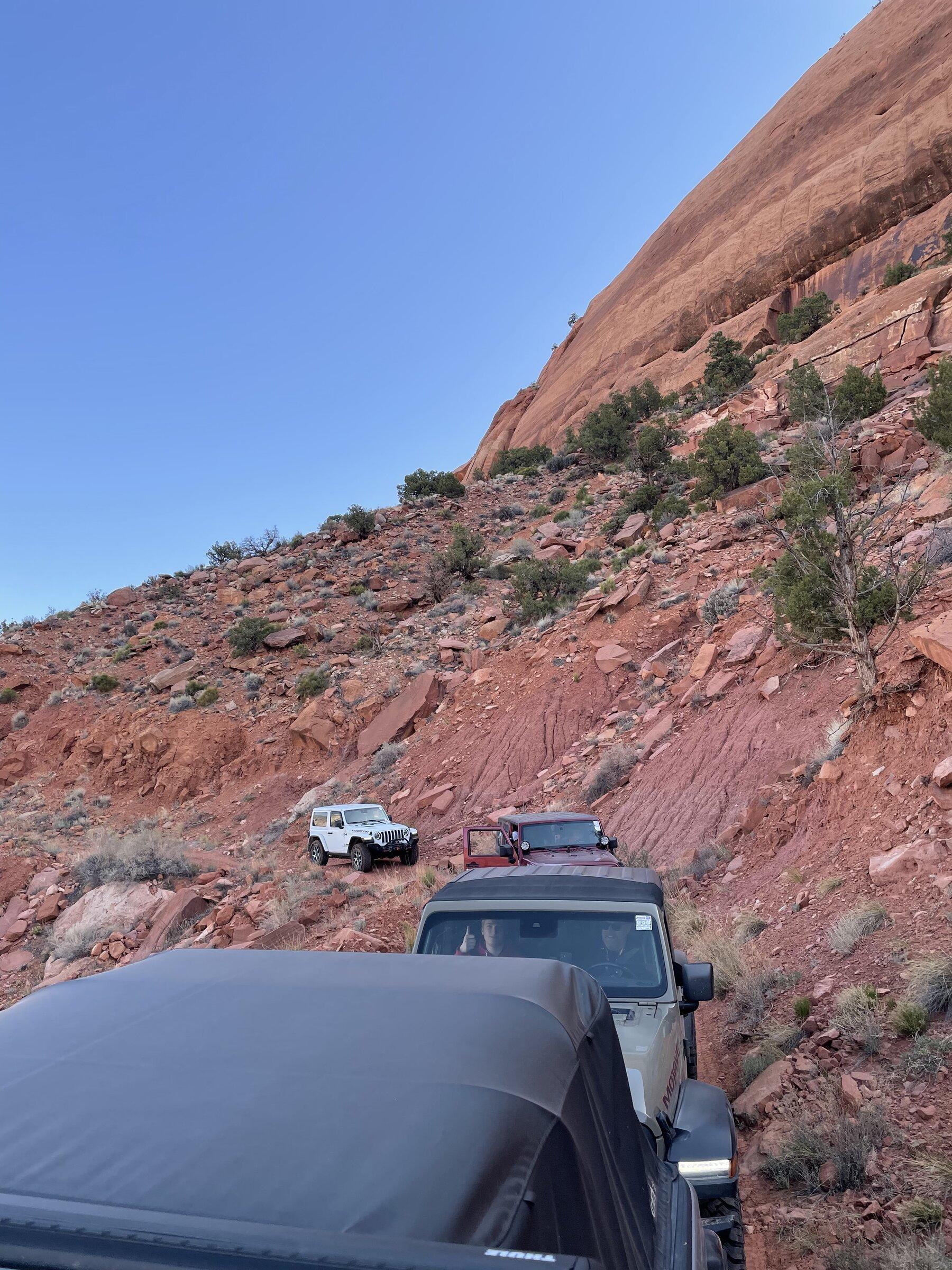 Jeep Gladiator Jeeps Parking Next To Jeeps F64856FB-F5F7-41F0-AFE0-45C20A5356BC