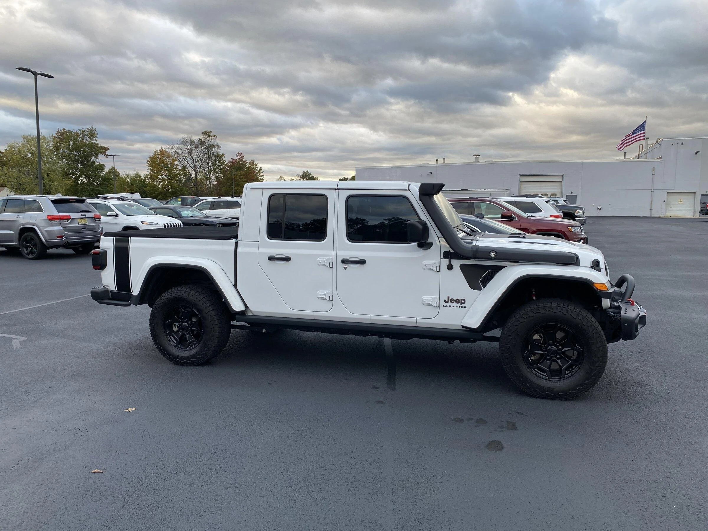 Jeep Gladiator Stickers and decal pics! C048FEC8-2636-4AF5-8563-FEAD34EB583F