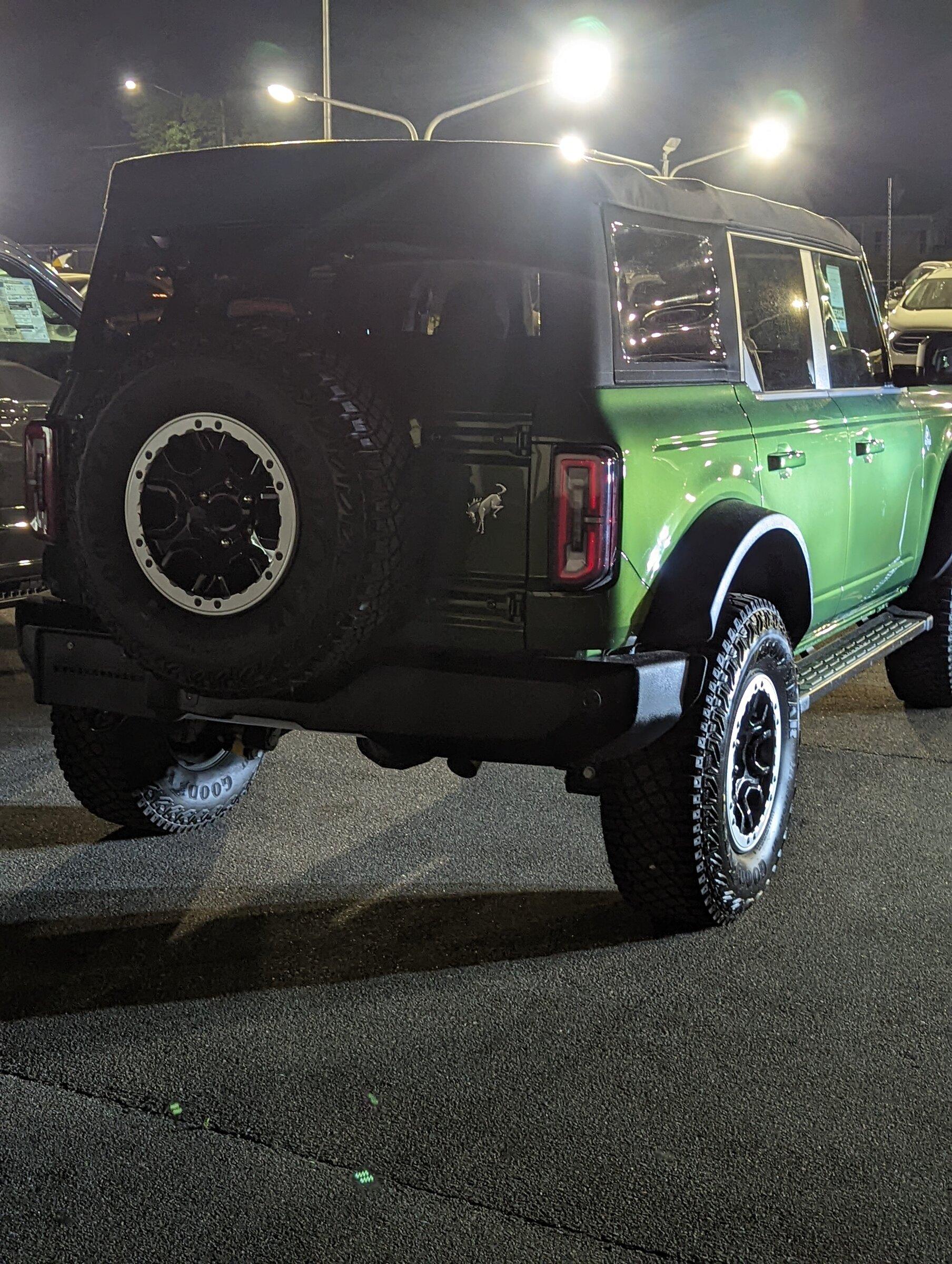 Jeep Gladiator Continuing the earned name of "Eco-Boom"? PXL_20220501_013113636.MP