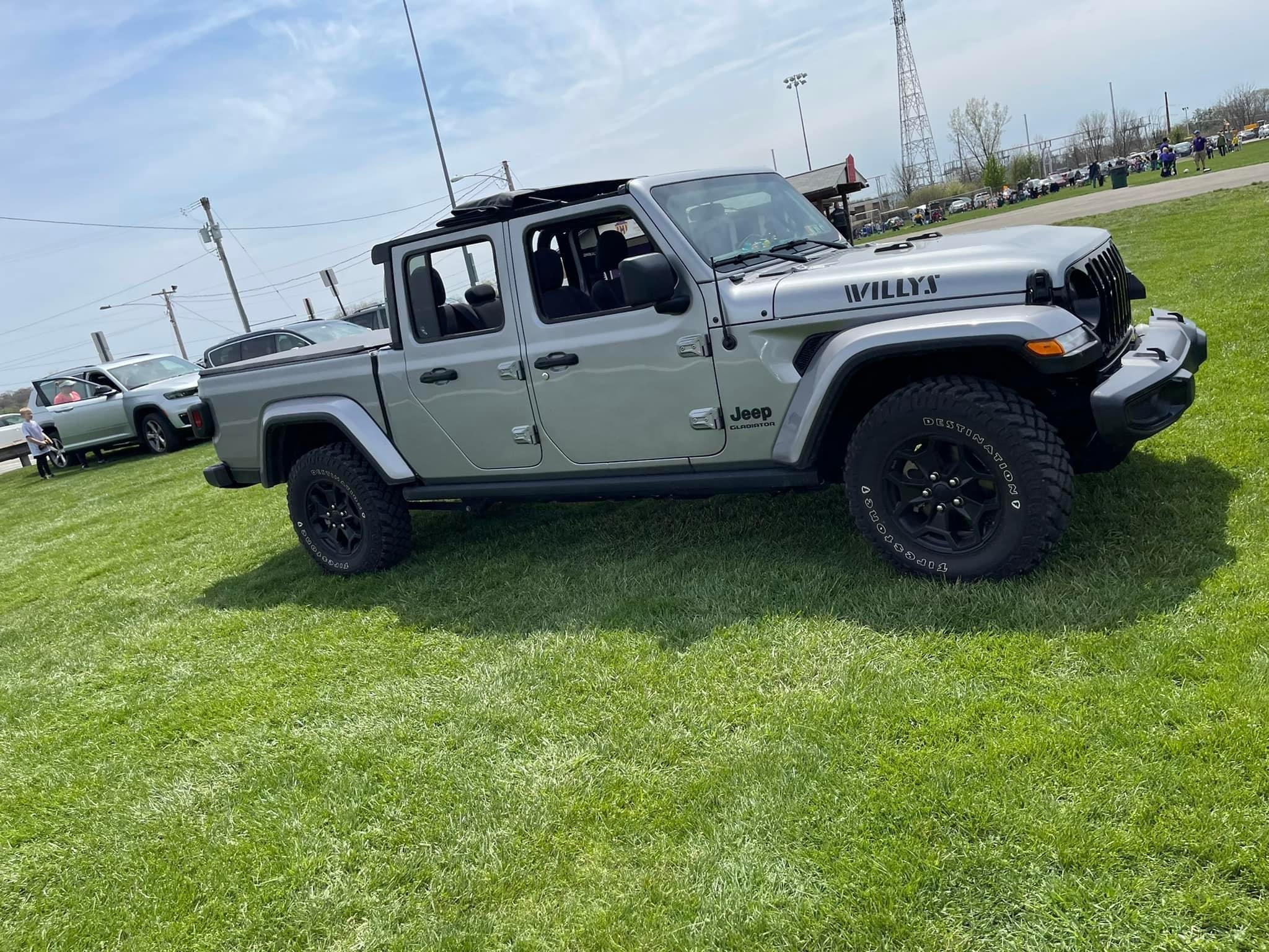 Jeep Gladiator ? Finally another soft top! Rugged Ridge 10138B73-8A9F-40A5-A1AC-BF8E6F6540B5