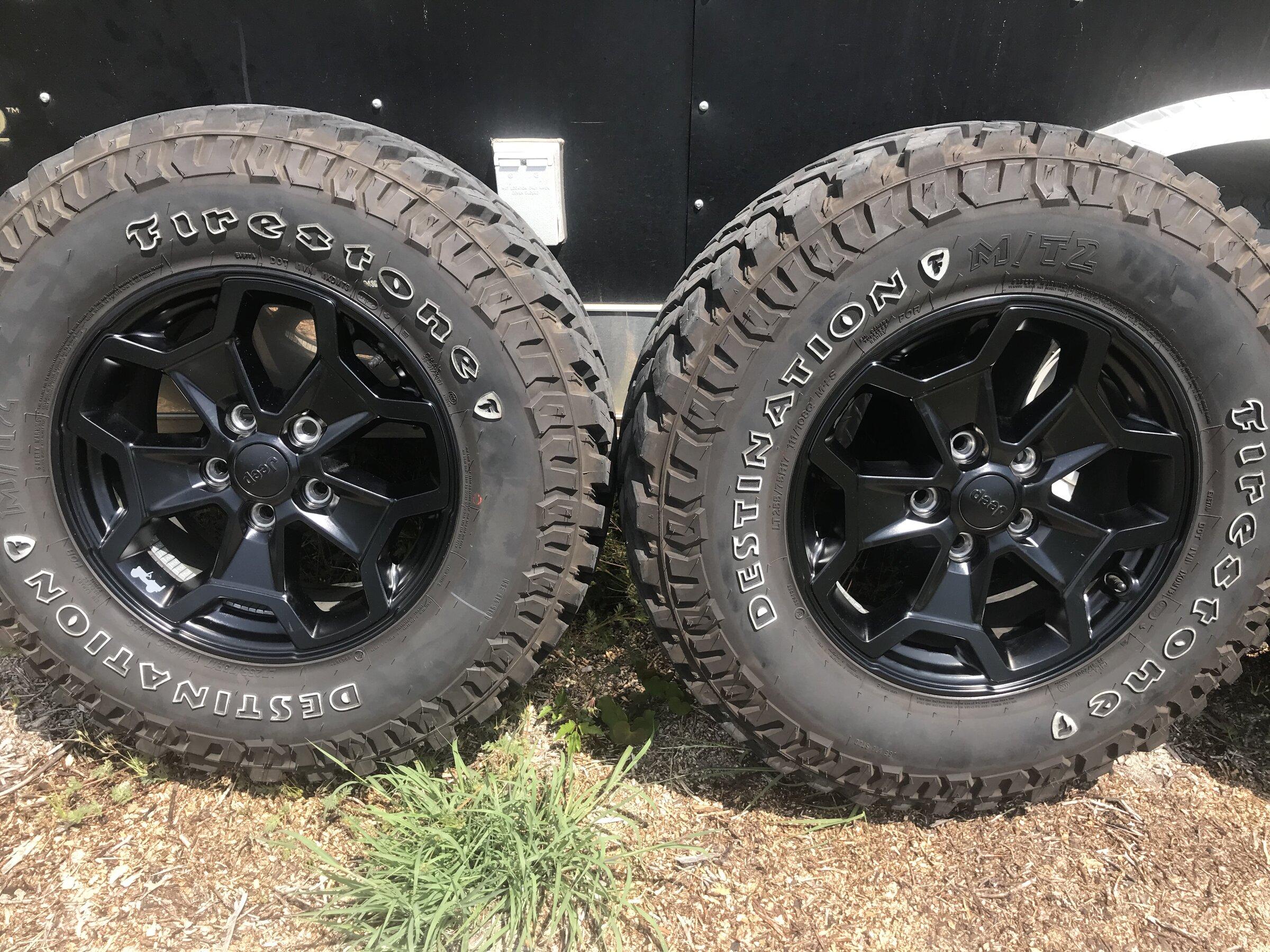 Jeep Gladiator ‘22 Texas Trail Wheels and Tires - lowered 7375F375-B02B-4041-936E-AB9829A00391