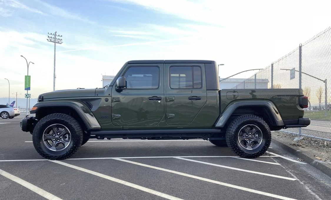 Jeep Gladiator SARGE GREEN Gladiator club 2CFAD995-57B7-4EFB-83C0-C1A9ECF4A11A
