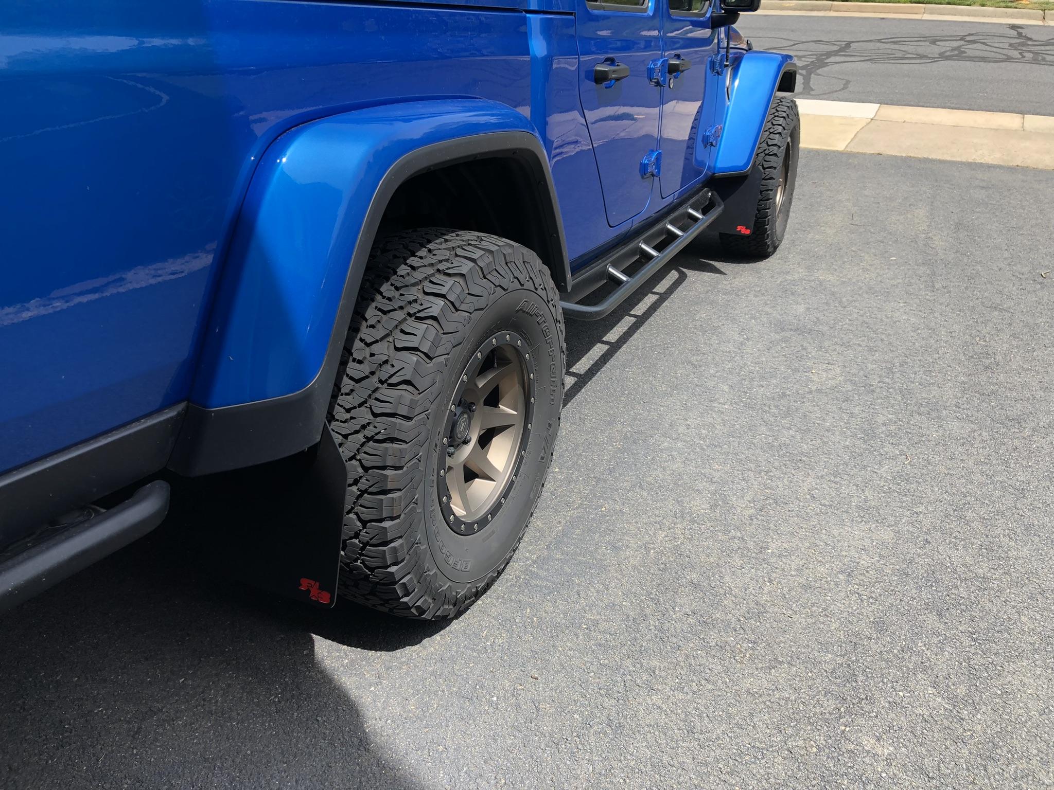 Jeep Gladiator Zima Blue - build thread for Hydro Blue Pearl JTR - slow build... IMG_2939.JPEG