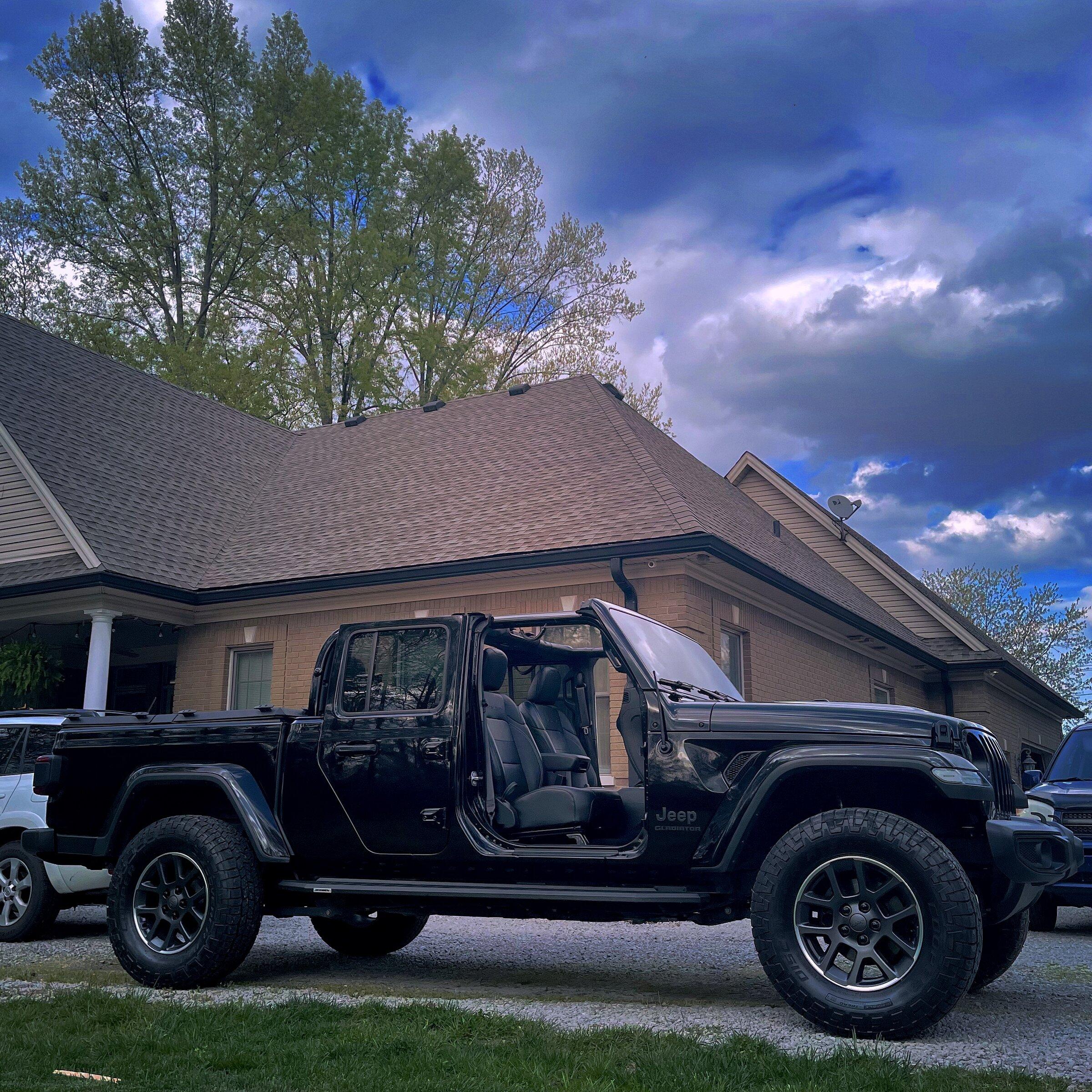 Jeep Gladiator Nude Gladiators (no doors/tops) - pics please 58577498-2A80-4CF4-ABA4-4F2CD2487CE6