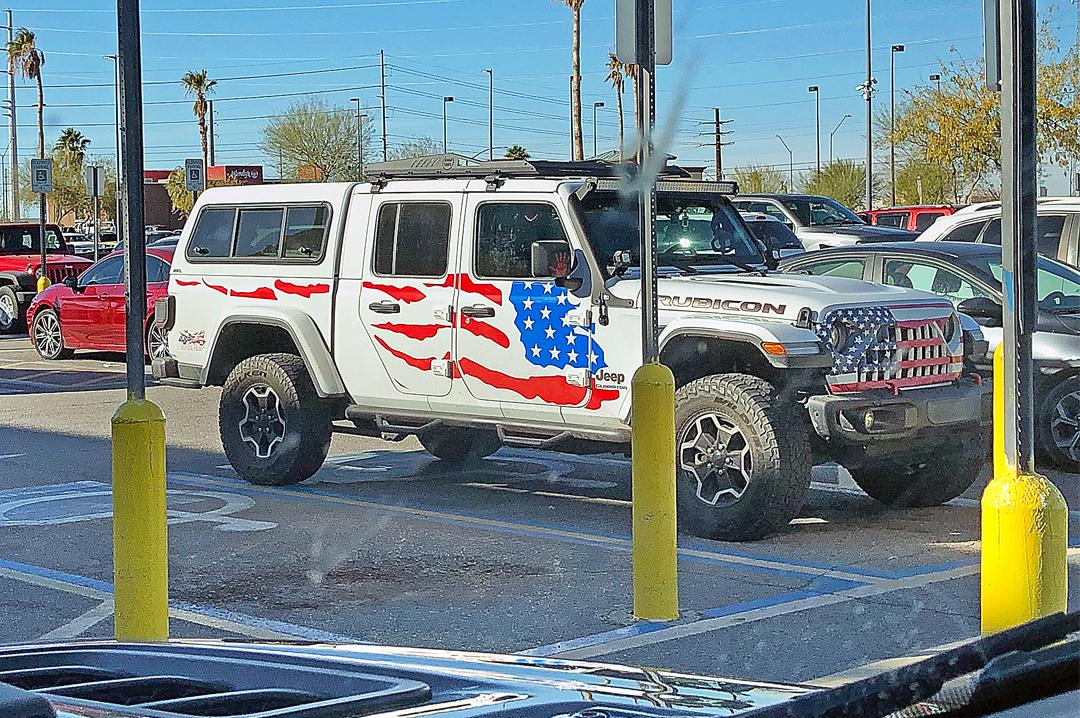 Jeep Gladiator BRIGHT WHITE Gladiator JT Club Jeep-Gladiator-Patriotic-001-1080