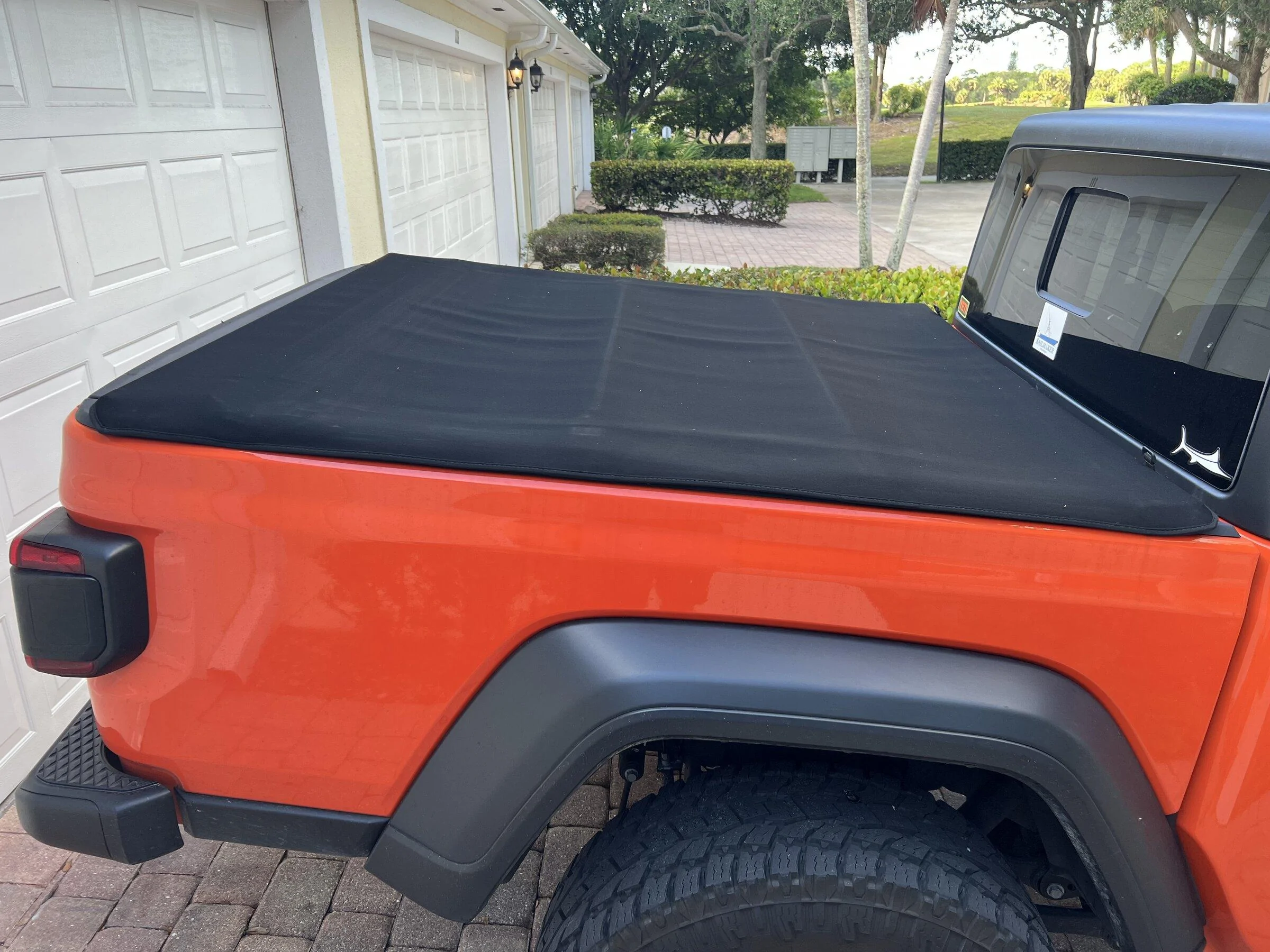 Jeep Gladiator Mopar soft roll up bed cover 149987E6-F27B-451F-B834-B703F9F4E327