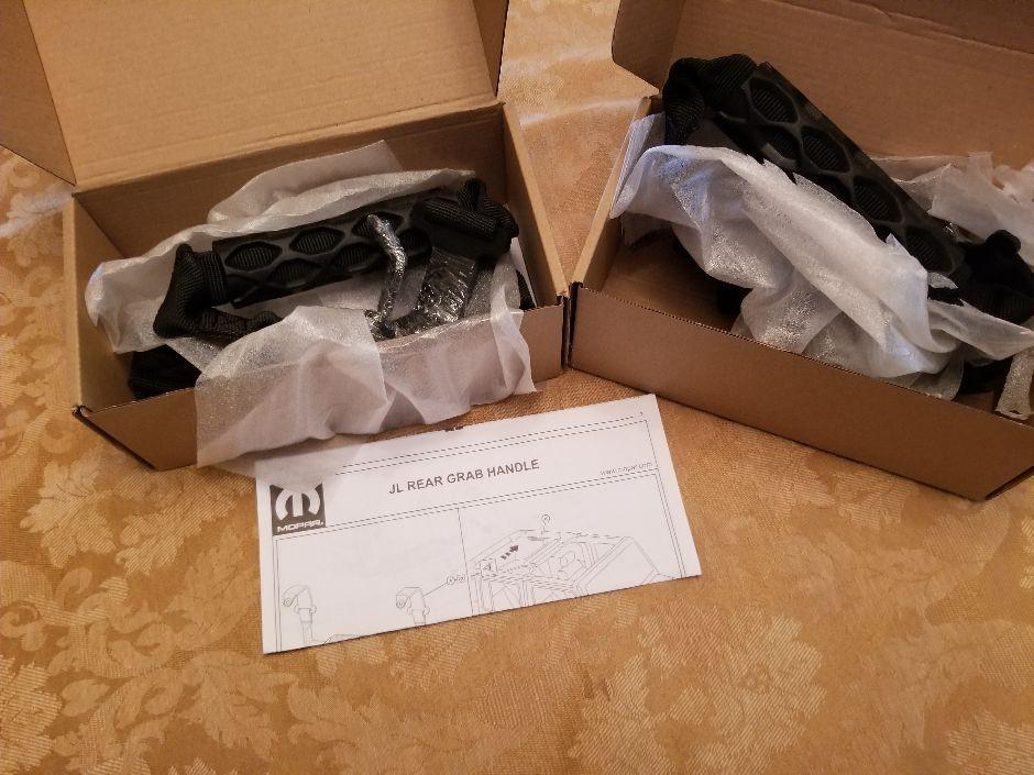 Jeep Gladiator Jeep - Mopar grab handles, front & rear $70. 20220502_094707 (1)