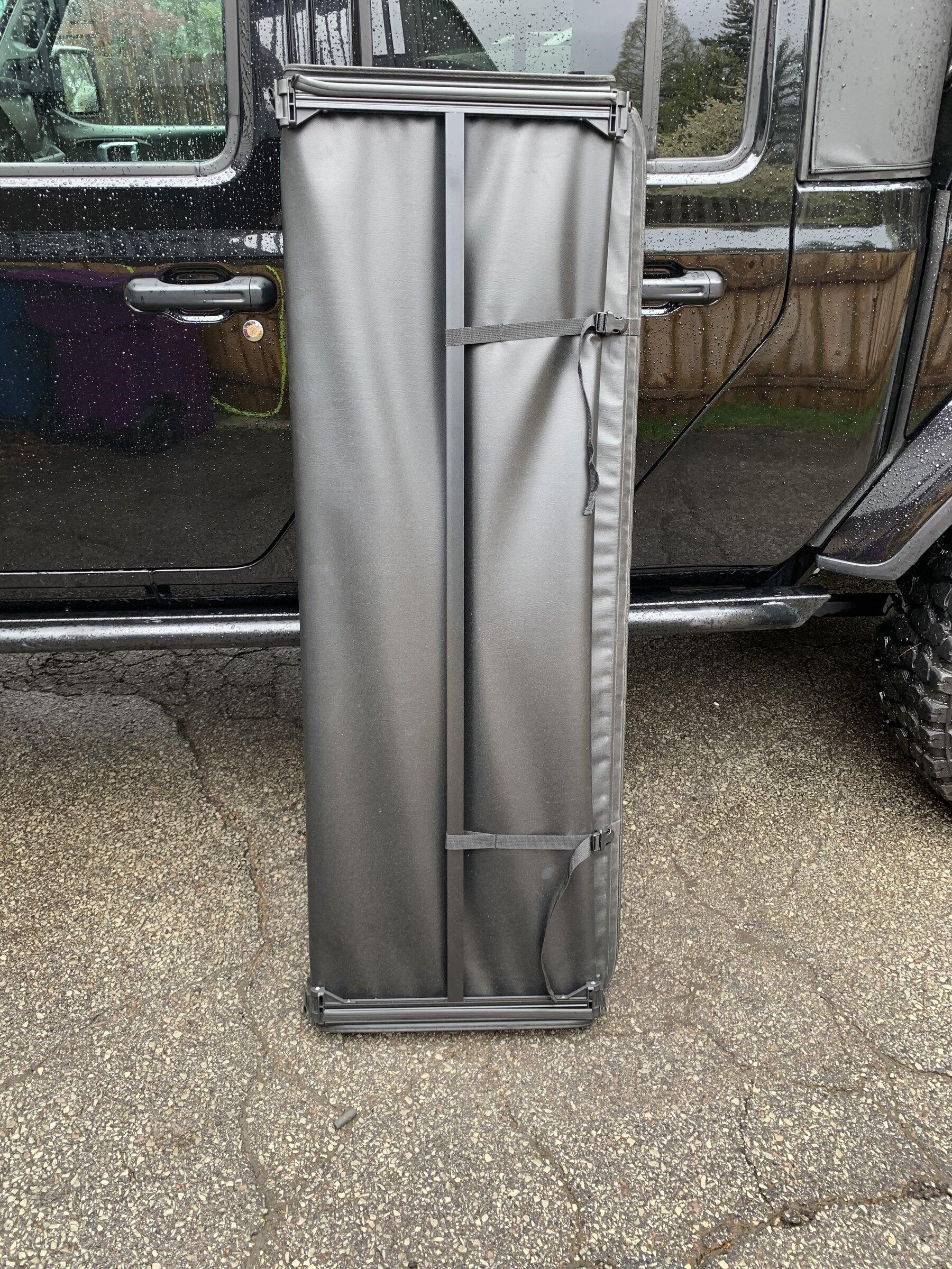 Jeep Gladiator Gator Trifold Tonneau $100 B383C61C-701D-4410-9F6E-1A8E43CDA44C
