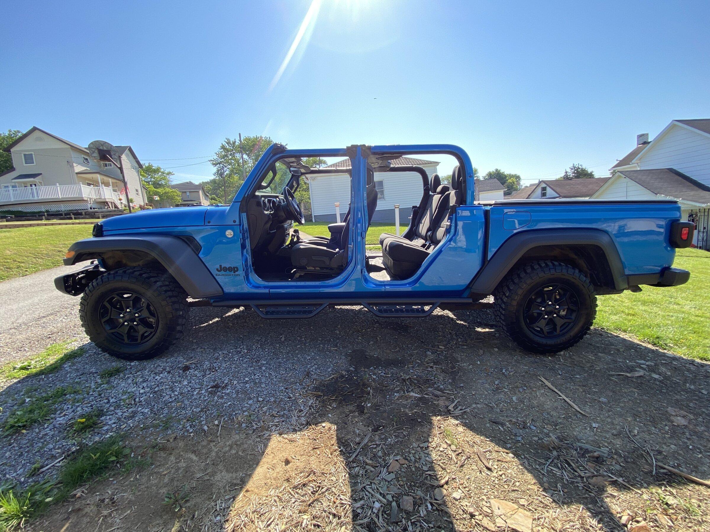 Jeep Gladiator Nude Gladiators (no doors/tops) - pics please 52D7C100-15B3-45E8-A5A7-D890CA53D22D