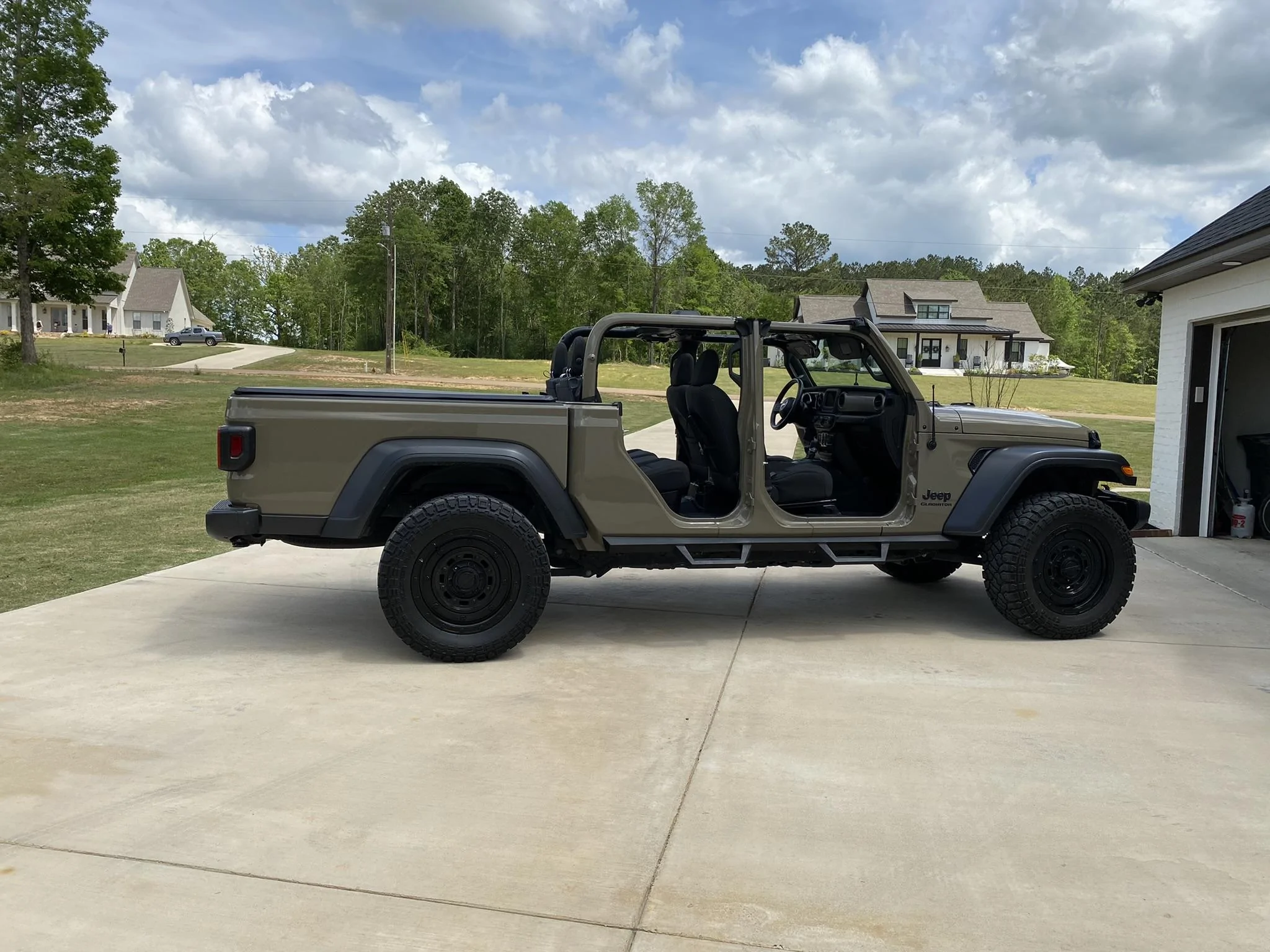 Jeep Gladiator Nude Gladiators (no doors/tops) - pics please E1E89F1D-5E38-4ABB-8792-2CD6FB658F89