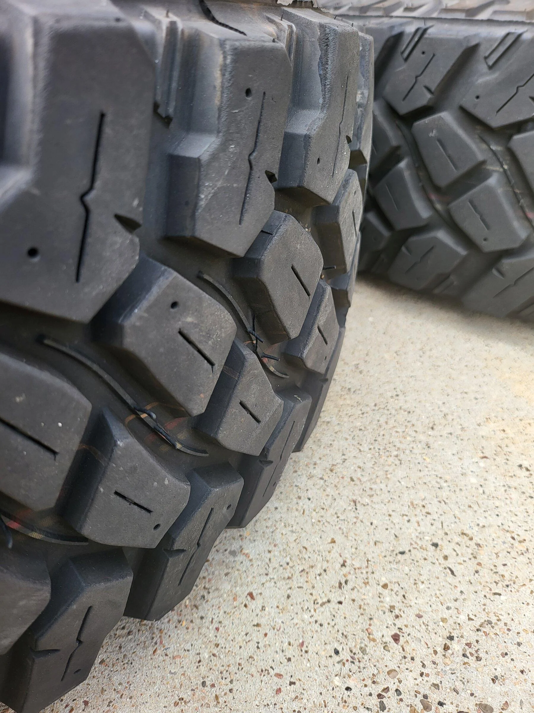 Jeep Gladiator Jeep Gladiator Willys wheels and tires 20220306_133234