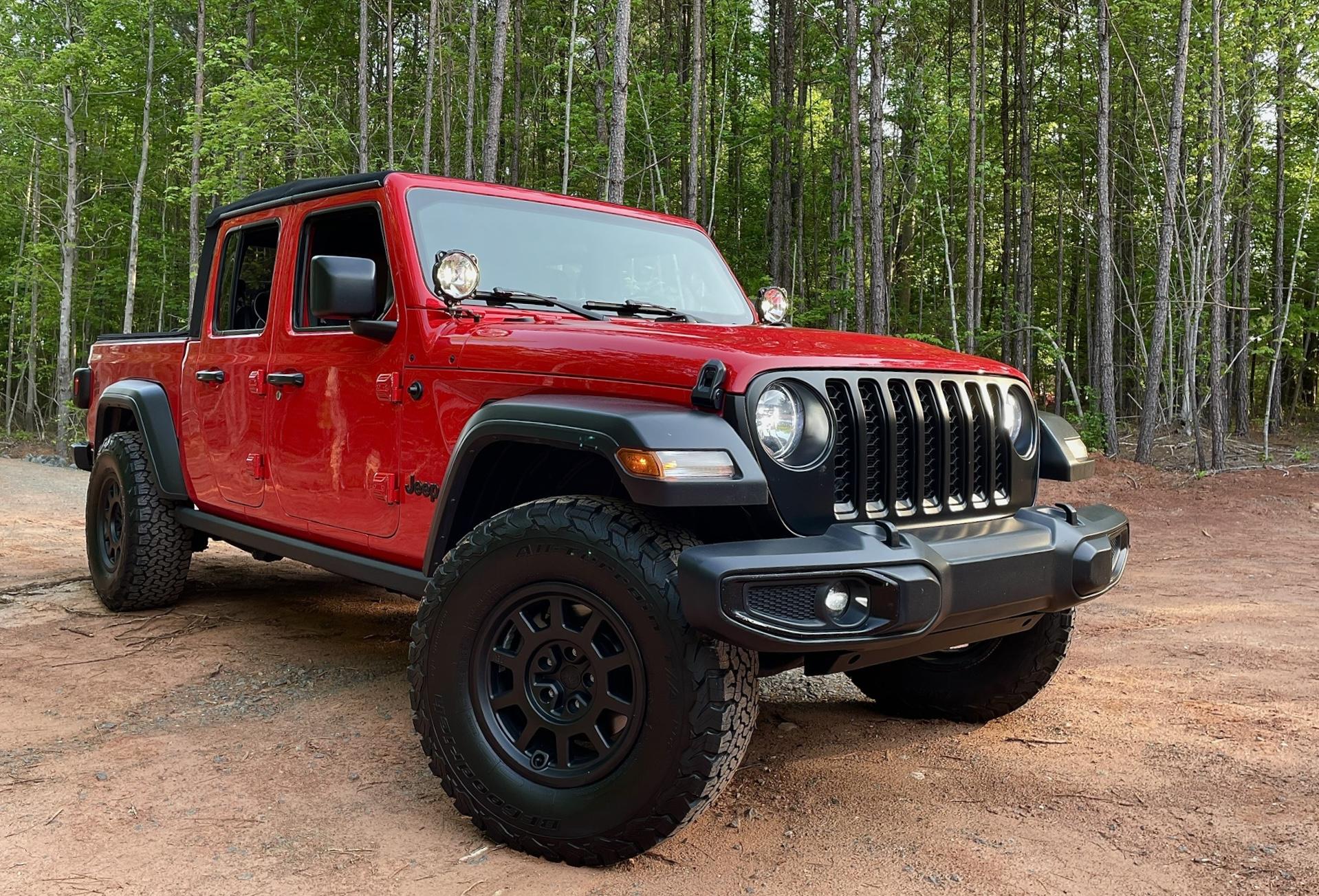 Jeep Gladiator FIRECRACKER RED Gladiator JT Club 0497AE19-2251-4E58-BCB4-0CF782E5CCE0