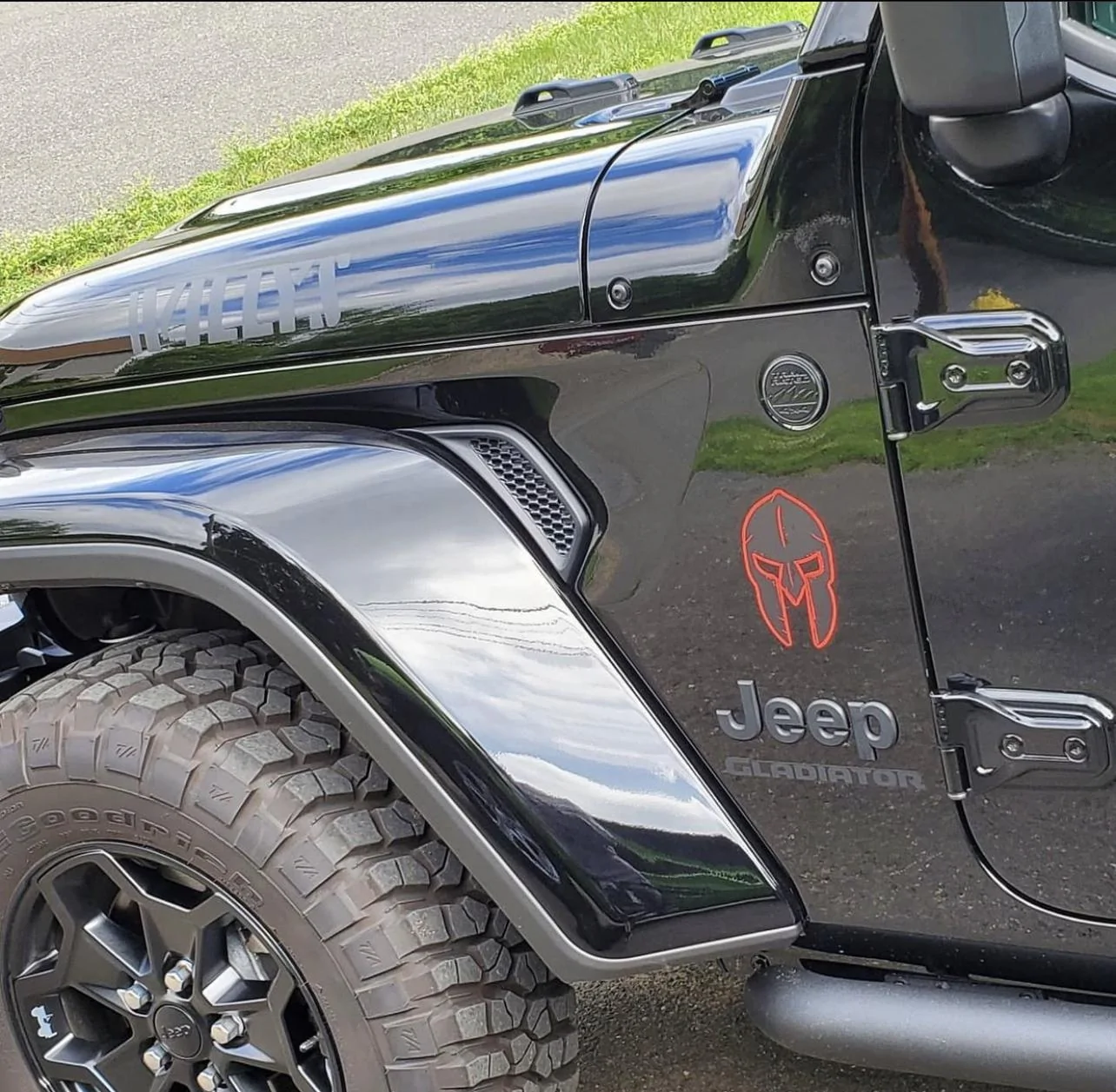 Jeep Gladiator Stickers and decal pics! 8895A5EB-3491-45E5-8A2E-C32AFEC42A37