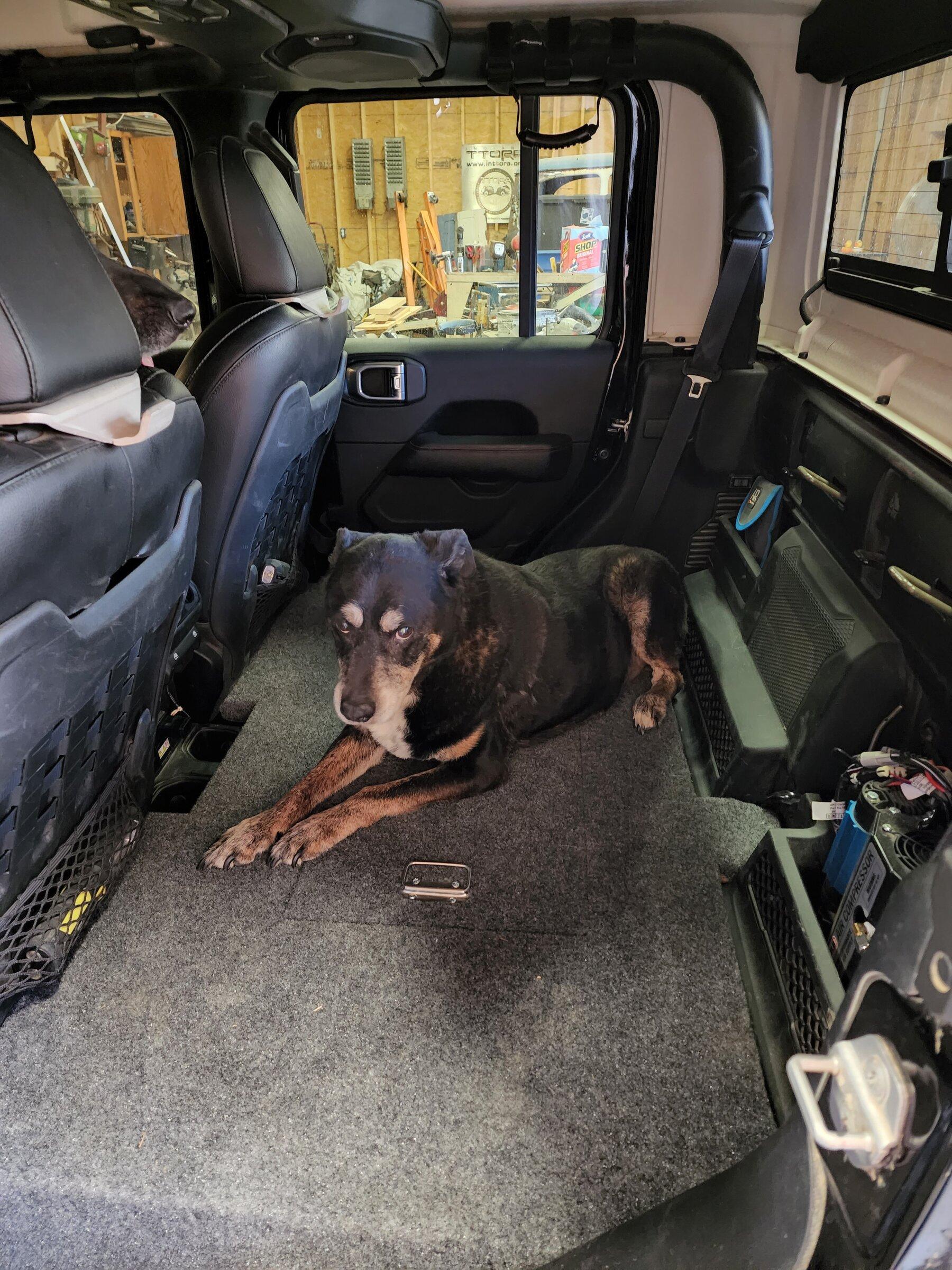 Jeep Gladiator DIY back seat delete 20220314_164238