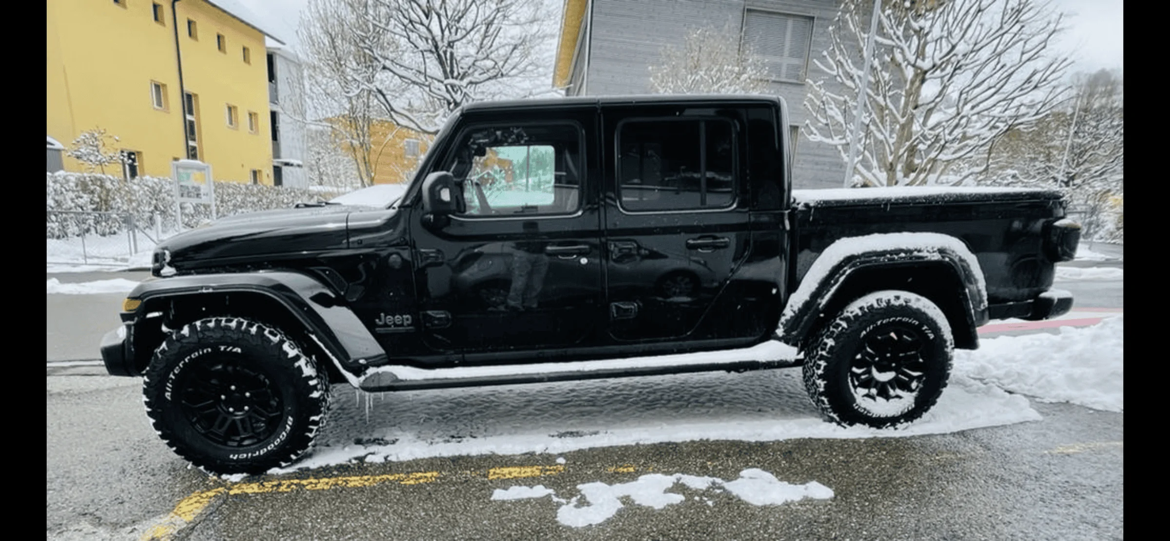Jeep Gladiator Coolest car of all. 72E09CD3-71E6-4442-B94B-0AAEECBC82E8
