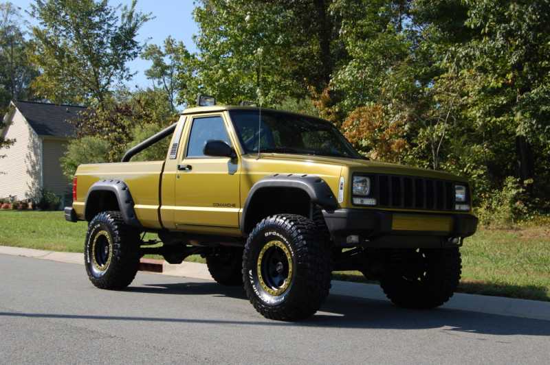Jeep Gladiator Gladiator vs. Commanche 0ffe0729405f171bbd2dfe57420bfd39