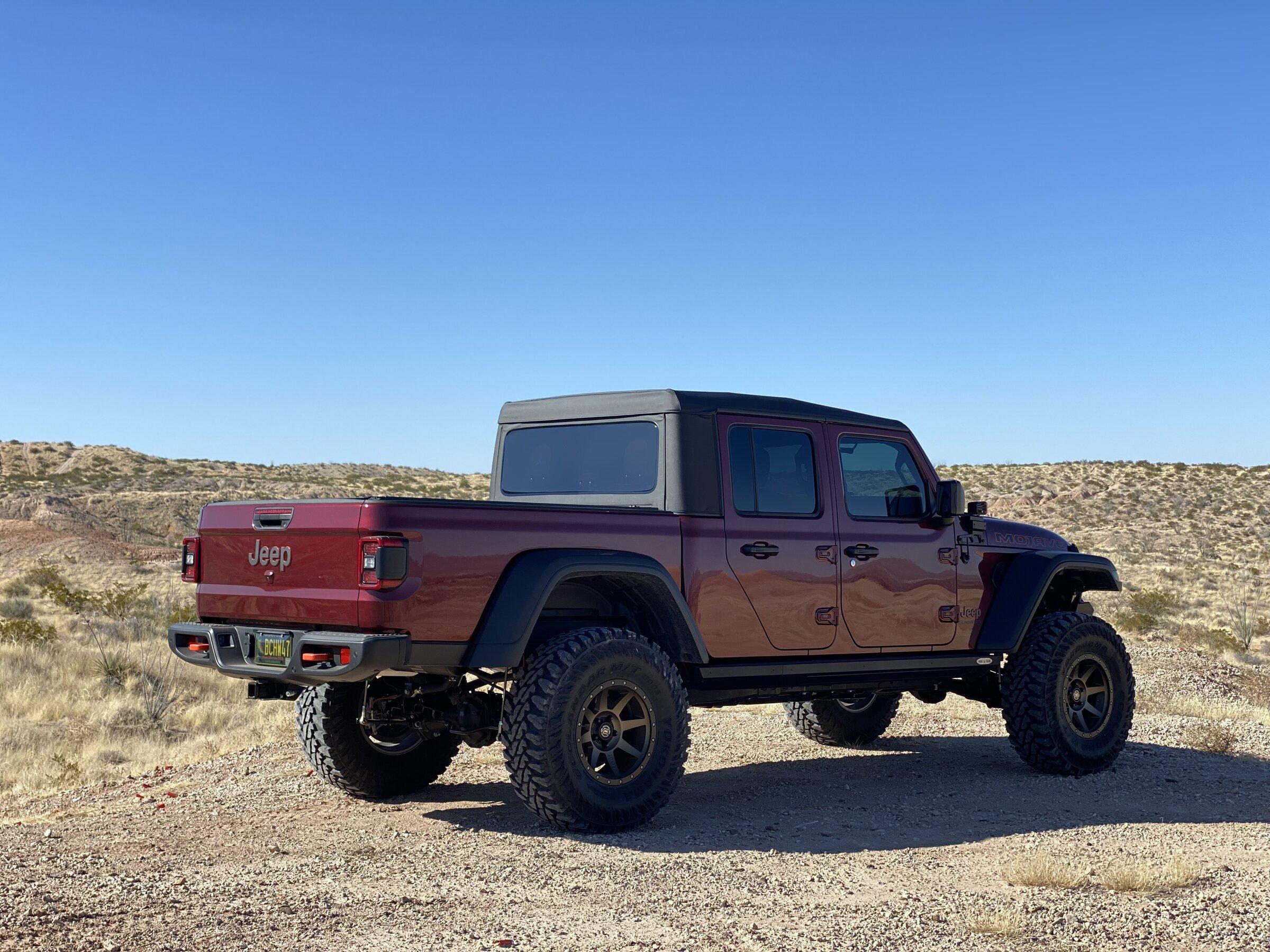 Jeep Gladiator Gladiator Mojave - Anyone Running FabFours Rear Bumper and the Rigd Ultraswing Set up?? 2A3DD30A-58CB-4AAB-945E-2C8C6C2834B7