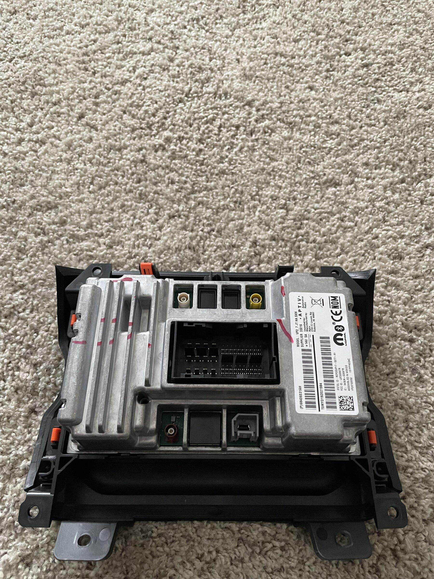Jeep Gladiator 7" Uconnect + Bezel + Unlock Code (Sirius XM/Apple Car Play/Android Auto) - $350 Shipped anywhere in lower 48 IMG-2048