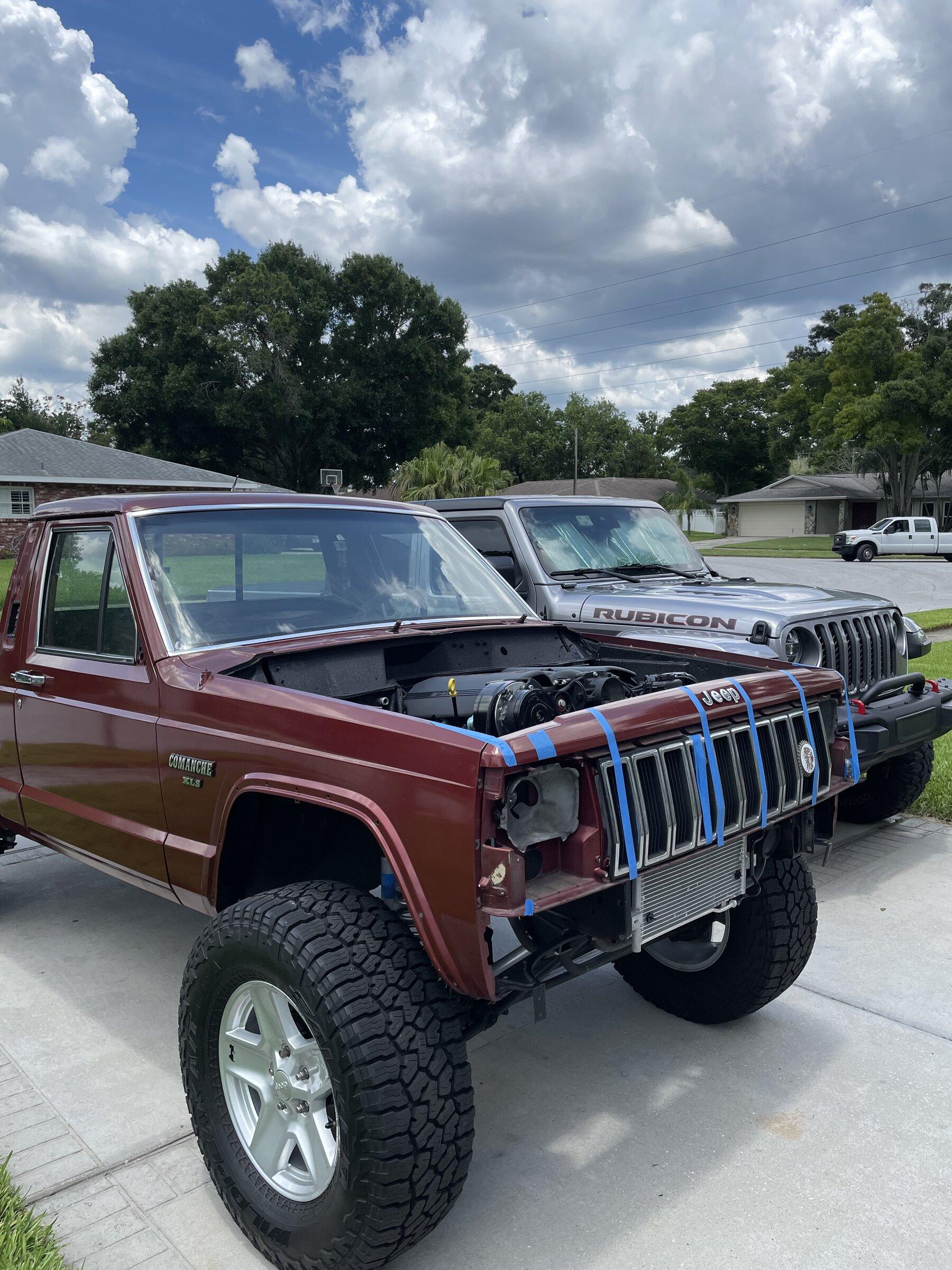 Jeep Gladiator Gladiator vs. Commanche C139EFA2-3FD4-4BD4-9F81-7DFF617A26B3