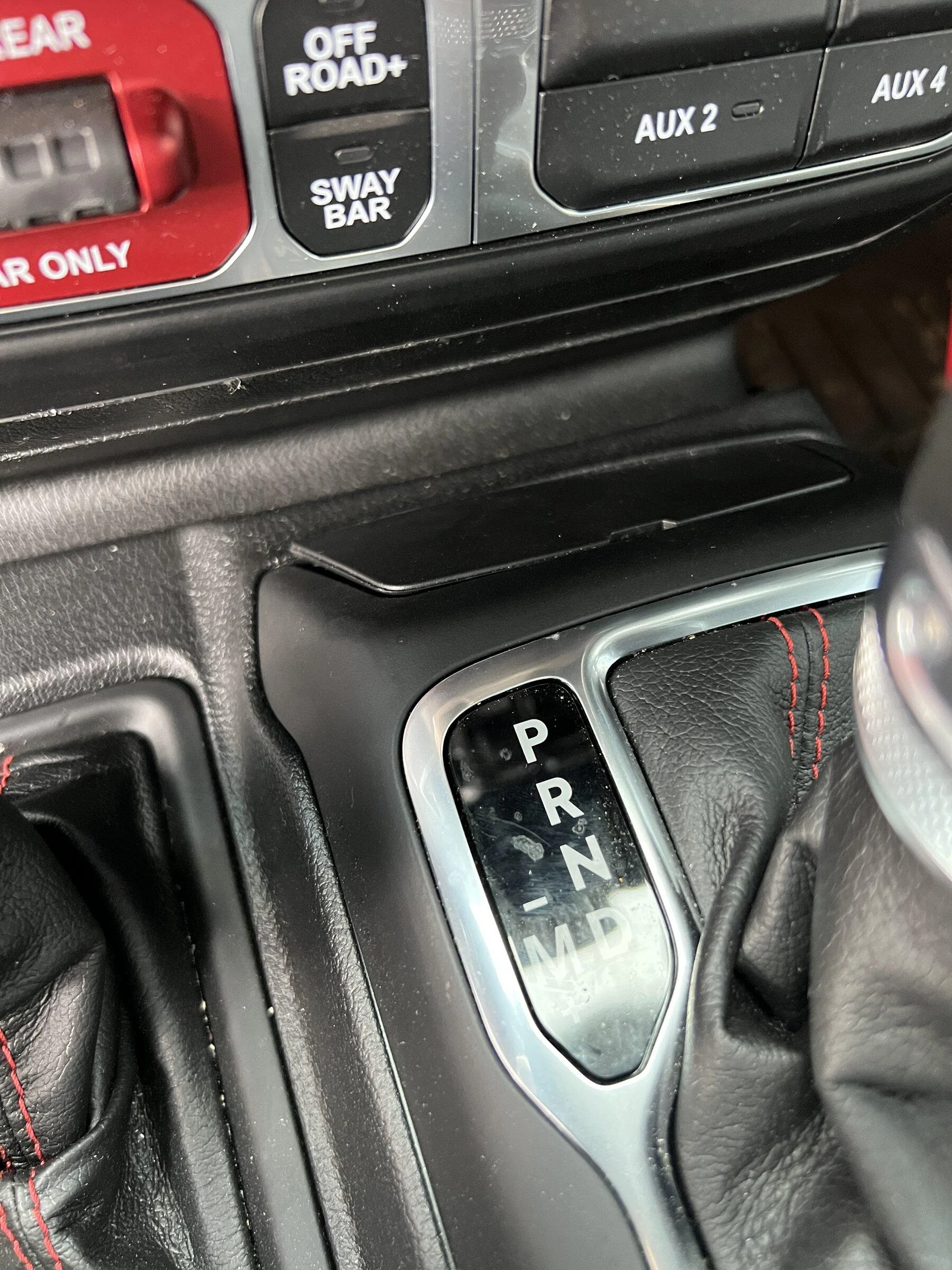 Jeep Gladiator What is this in front of the shifter? 4106F1B2-93A7-45D0-8C15-B68F4DDF86B6