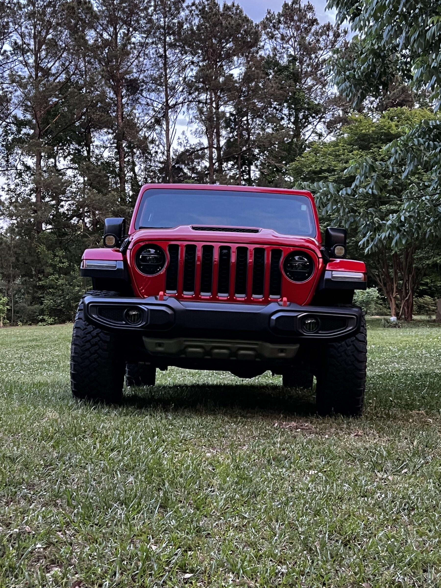 Jeep Gladiator I knew it reminded me of something 8D3F81F9-A91D-4080-8758-FF638539BF0D