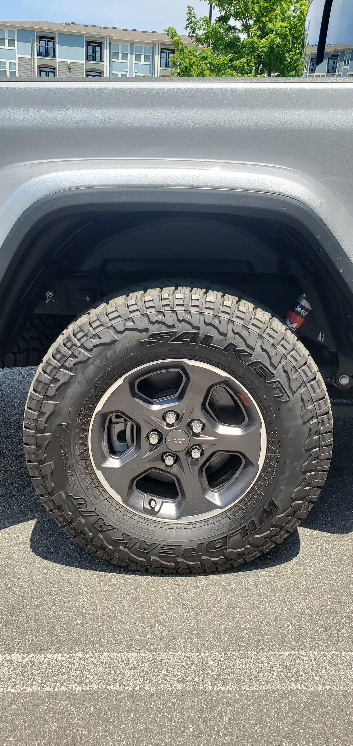 Jeep Gladiator Rubicon take-offs $600 20220505_022221