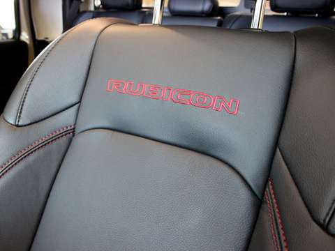 Jeep Gladiator Upgraded Comfort without sacrificing safety>> Recaro Seats with airbags 1651769527467