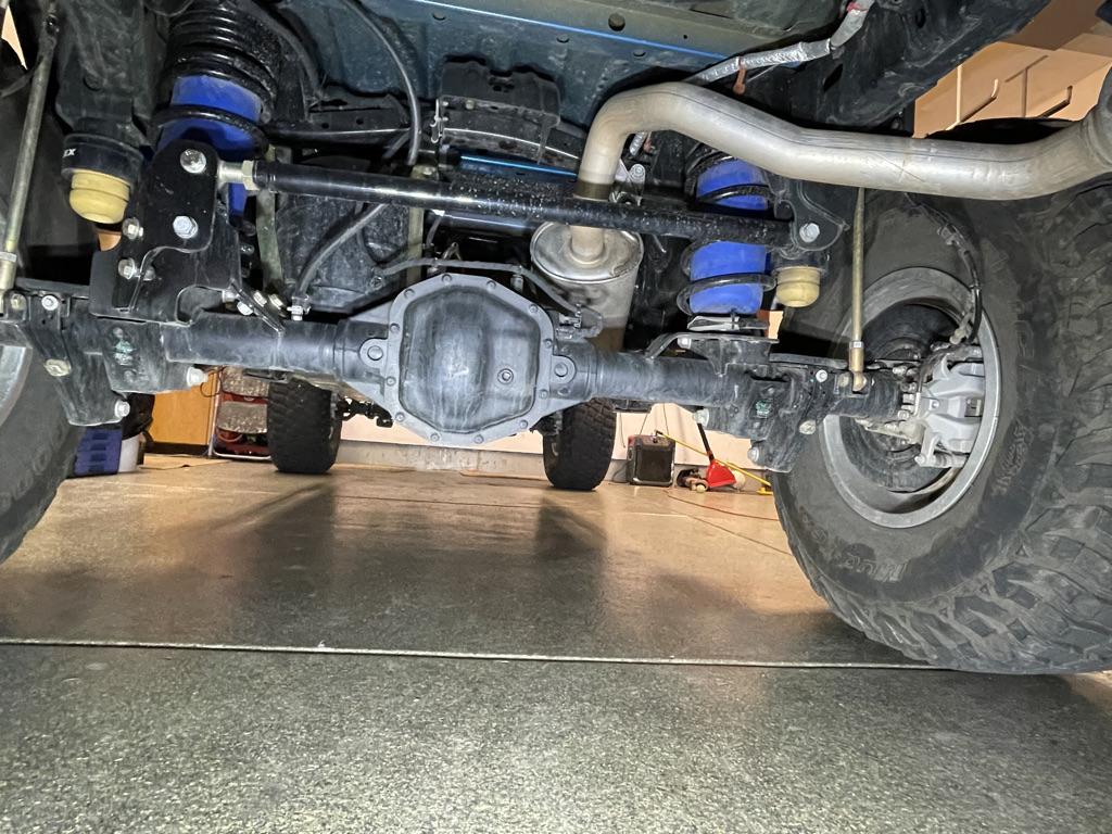 Jeep Gladiator 2021 Jeep Gladiator Rubicon Axles 1145FA8A-42CB-4524-B28C-E14B4161AE3F_1_105_c
