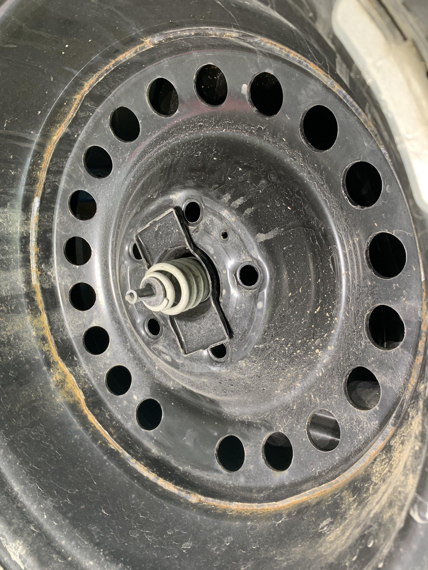 Jeep Gladiator Missing hole in Mojave spare rim? F08CDA97-DE6A-48BA-AC79-4A2215013AD4