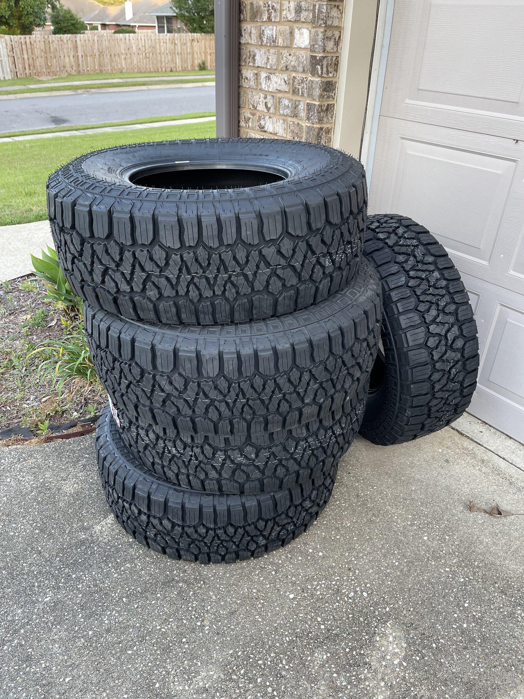 Jeep Gladiator Walmart sale 315/70r17- No longer on sale... BDCE51F4-3895-435B-94B3-05EBF6D65137