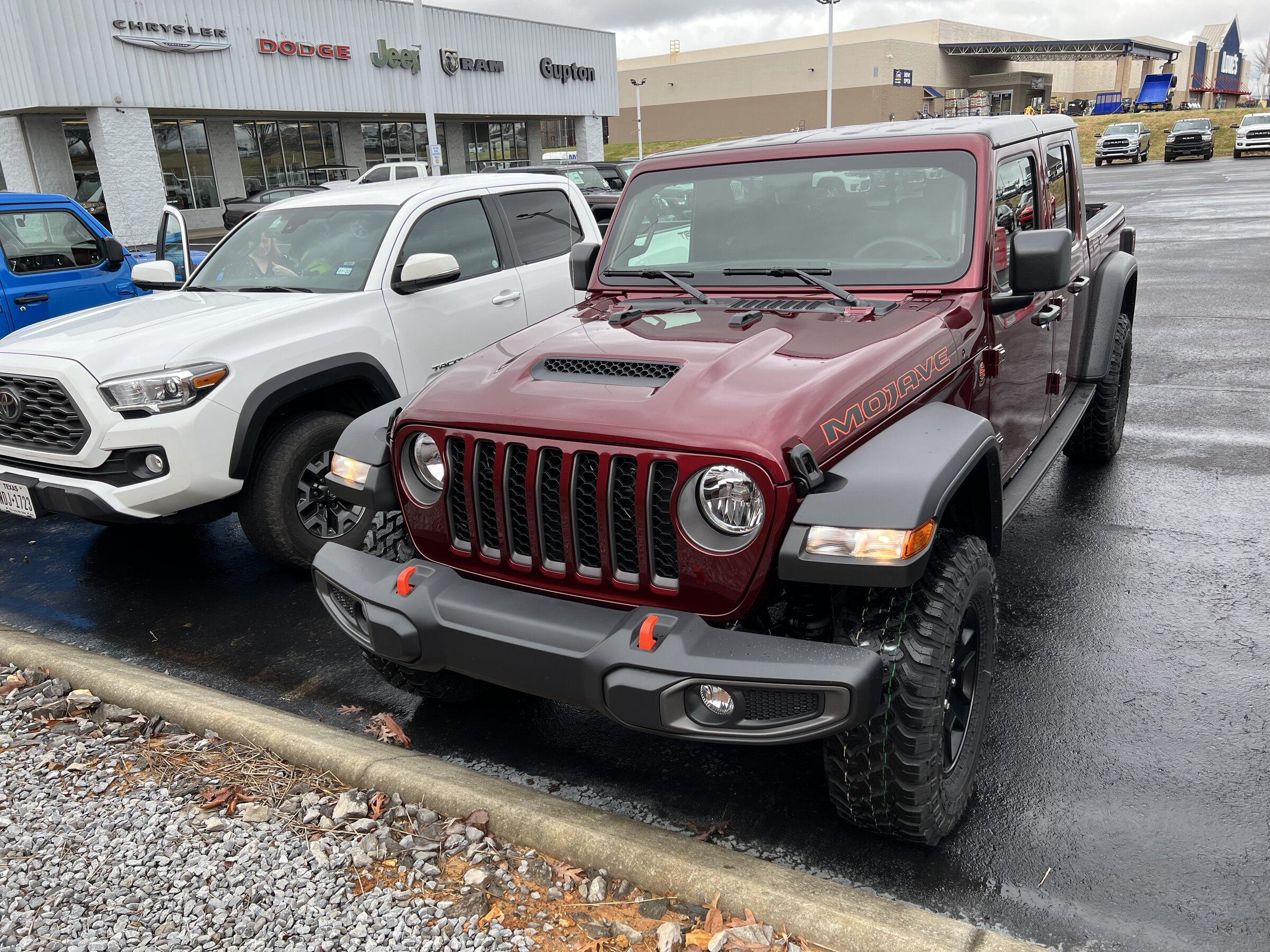 Jeep Gladiator Snazzberry Gladiator JT club 1E74B6AC-E661-4A5C-9747-68446D913D4F
