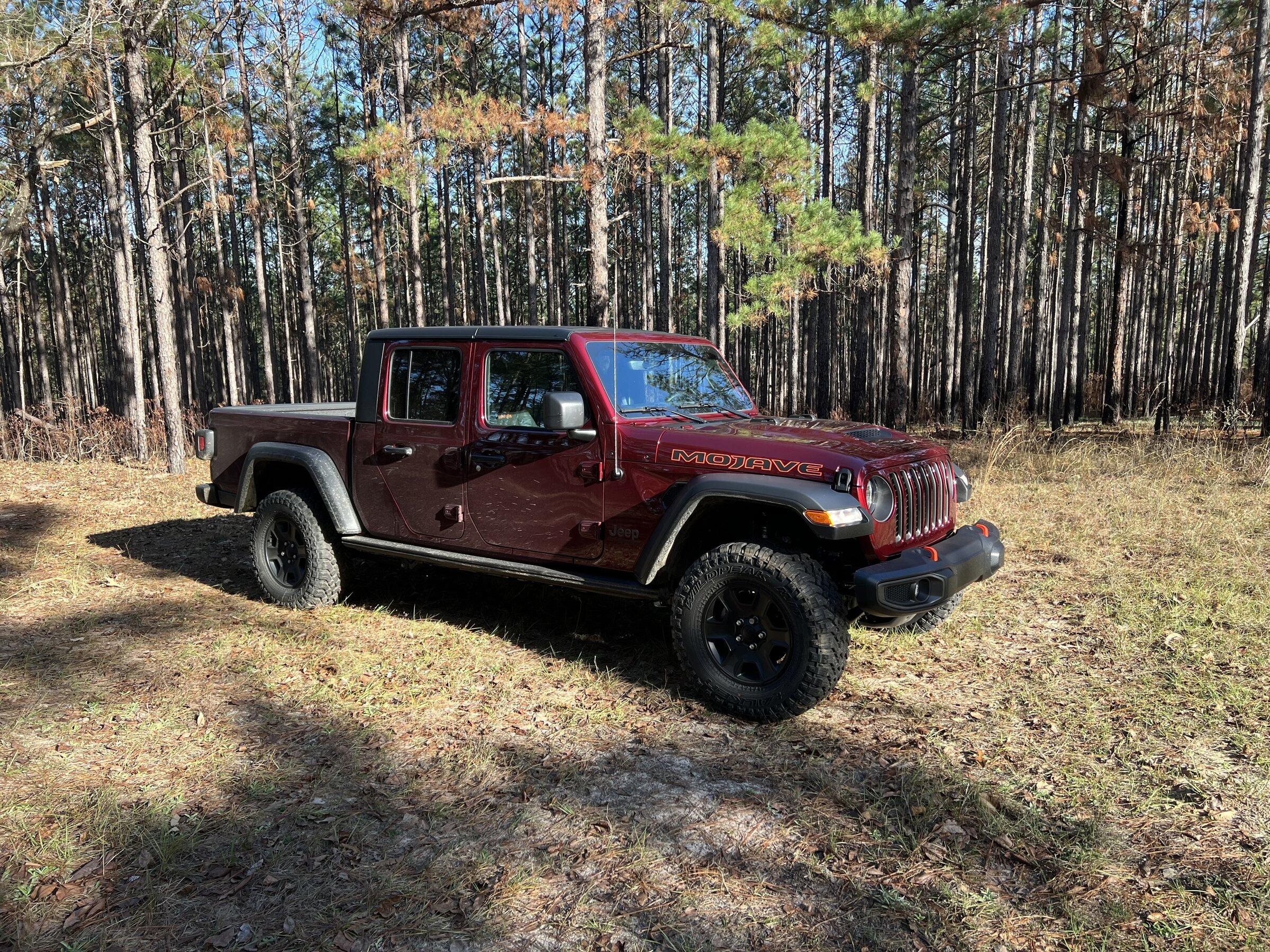 Jeep Gladiator Snazzberry Gladiator JT club F787AAB6-63CC-42EC-AEA1-E1D19697DC70