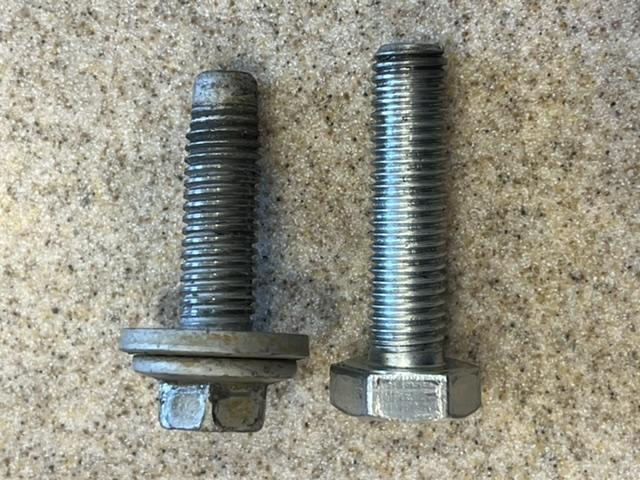 Jeep Gladiator 3.6 Rear motor mount bolt removal E881E40D-6178-4E38-8BCC-4A83F86A5905