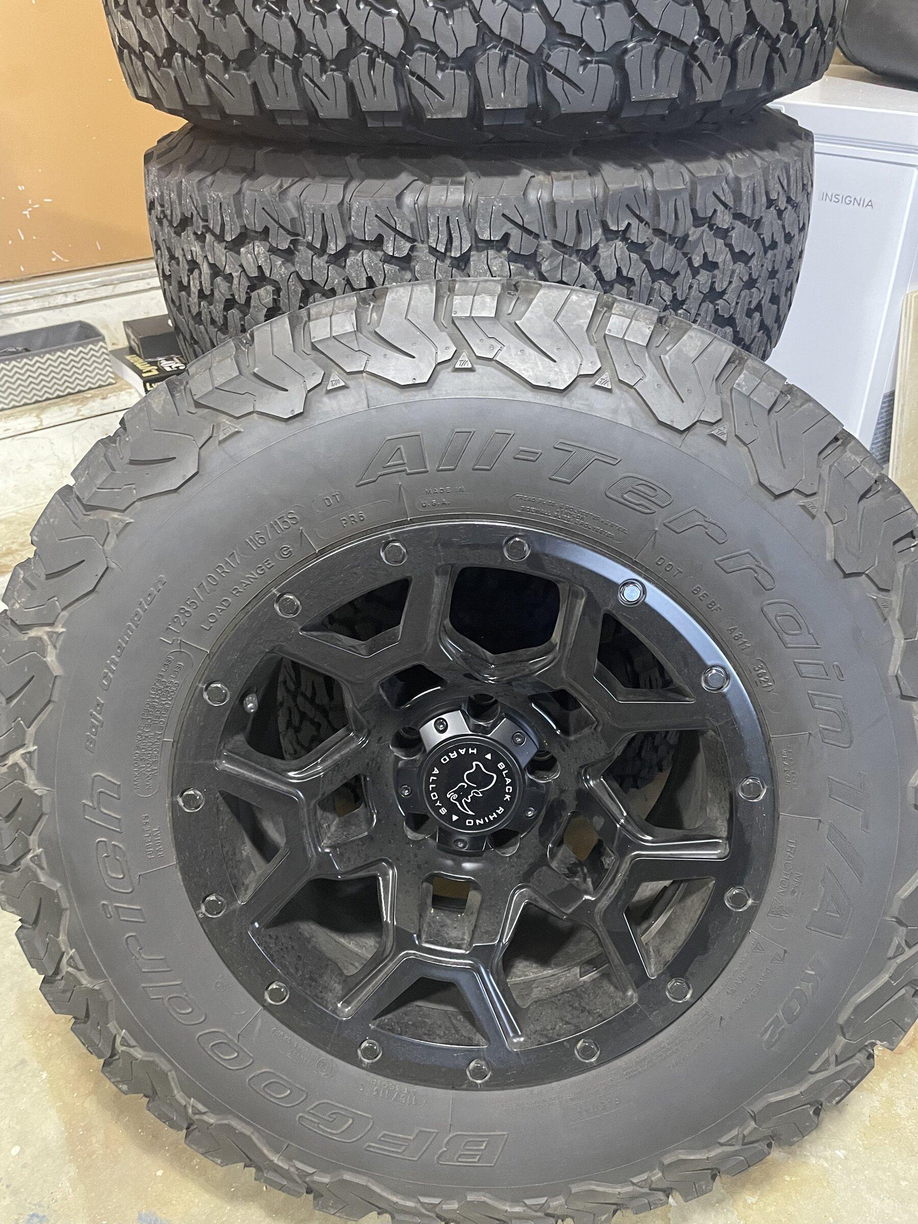Jeep Gladiator Black Rhino Overland Wheels for sale 5EF49FDC-09A7-4D29-A090-2E3364DF8F24