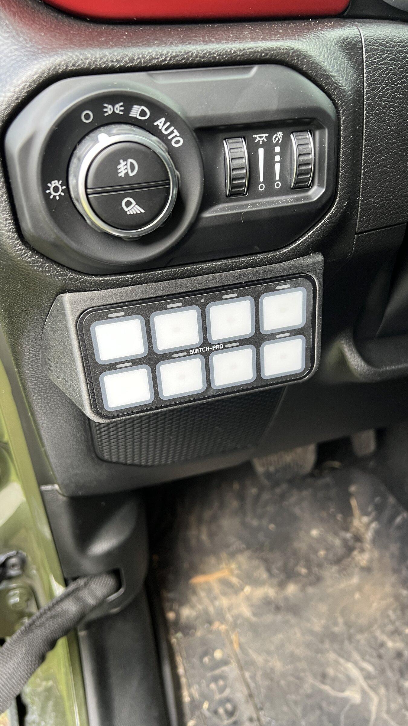 Jeep Gladiator SwitchPro SP9000 install IMG_8273.JPG