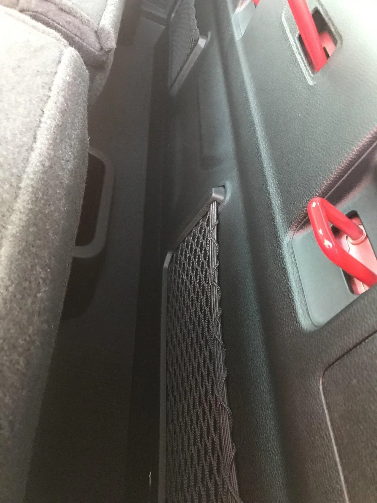 Jeep Gladiator Does the upgraded Alpine system include a subwoofer? 8A3947FA-D126-4F52-BFB2-61367A0074D1