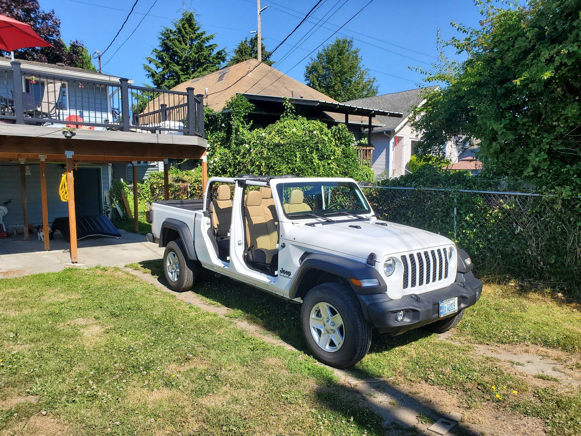 Jeep Gladiator Who Has The Tan Cloth Interior? 20190721_095059