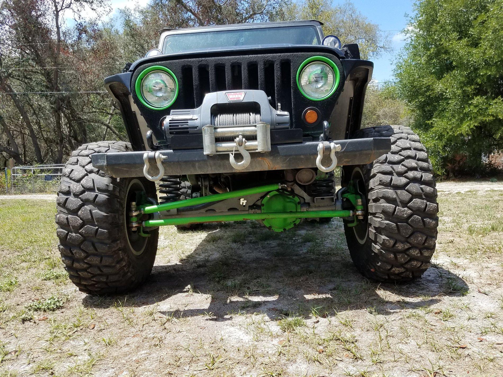 Jeep Gladiator Lift Height, Tire Size, and Wheeling 20170522_144406