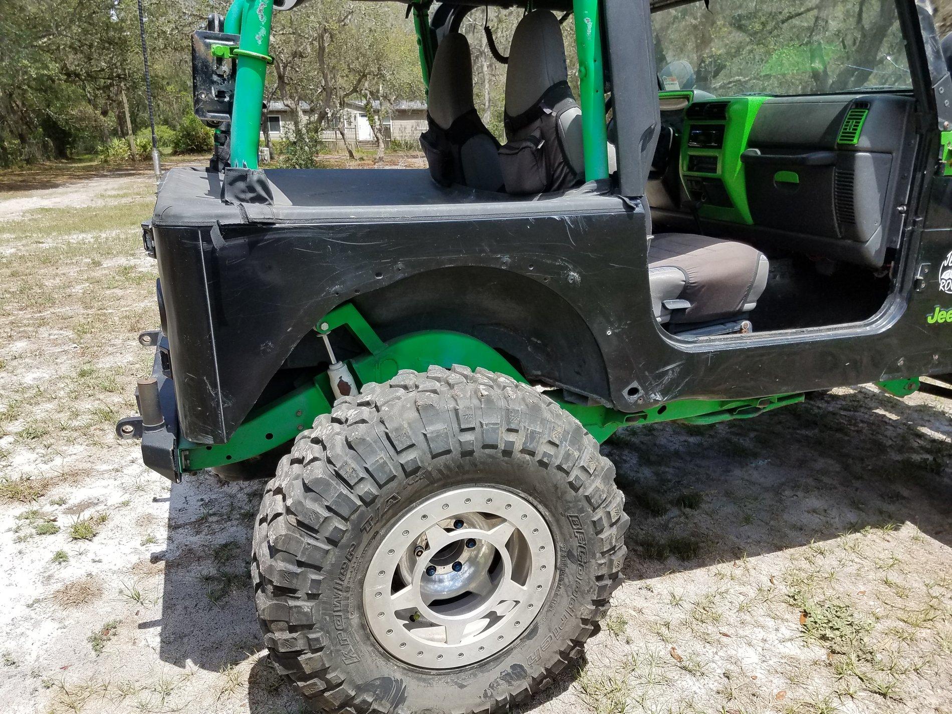 Jeep Gladiator Lift Height, Tire Size, and Wheeling 20170522_144416
