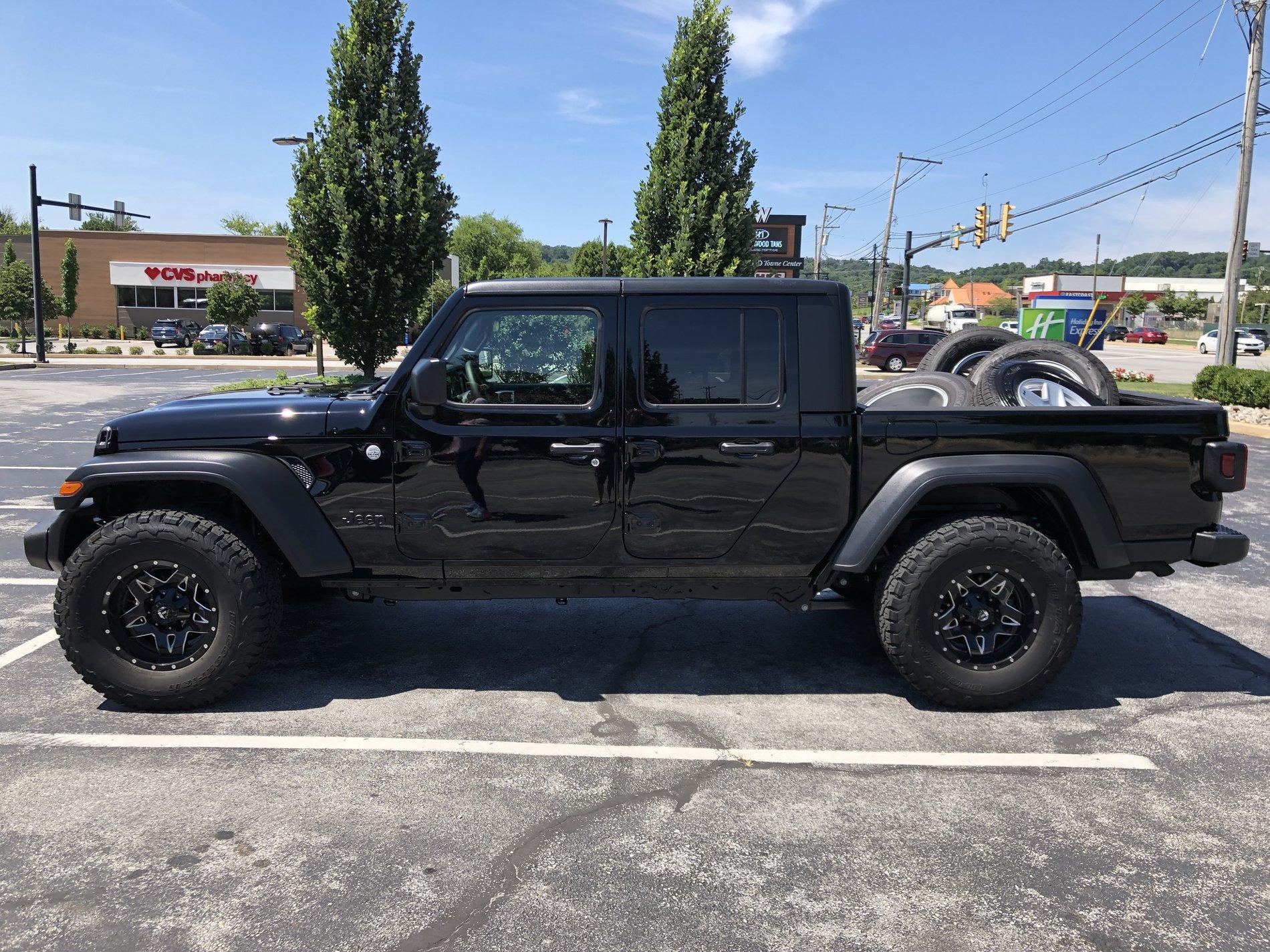 Jeep Gladiator What wheels are you putting on you JT? 52C1A7D2-B66C-4FC1-96D7-89FDCEB6EE28