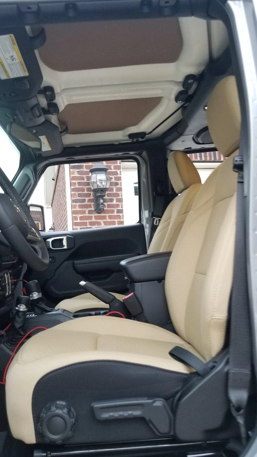 Jeep Gladiator Who Has The Tan Cloth Interior? 20190722_200039