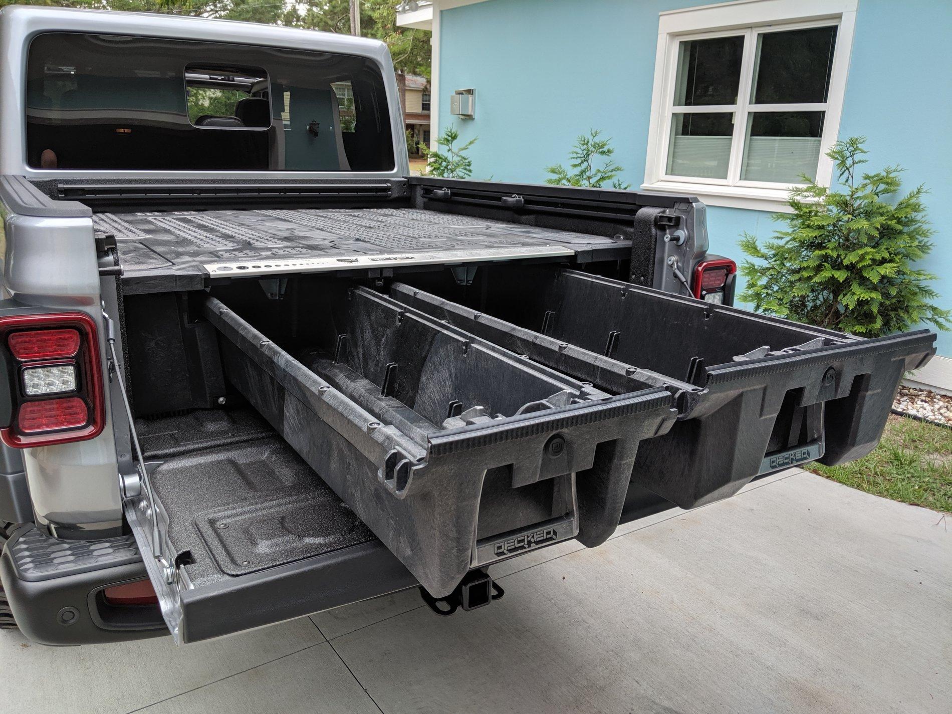 Jeep Gladiator DECKED detail video MVIMG_20190724_091855