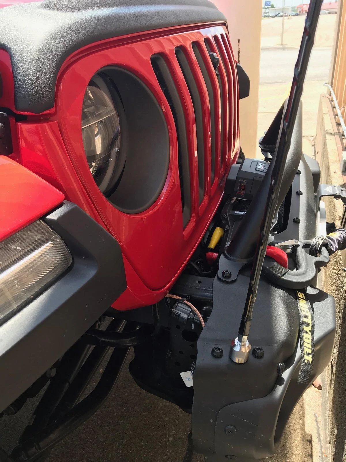 Jeep Gladiator Glad Grandpa Firecracker Red LE Build Antenna2