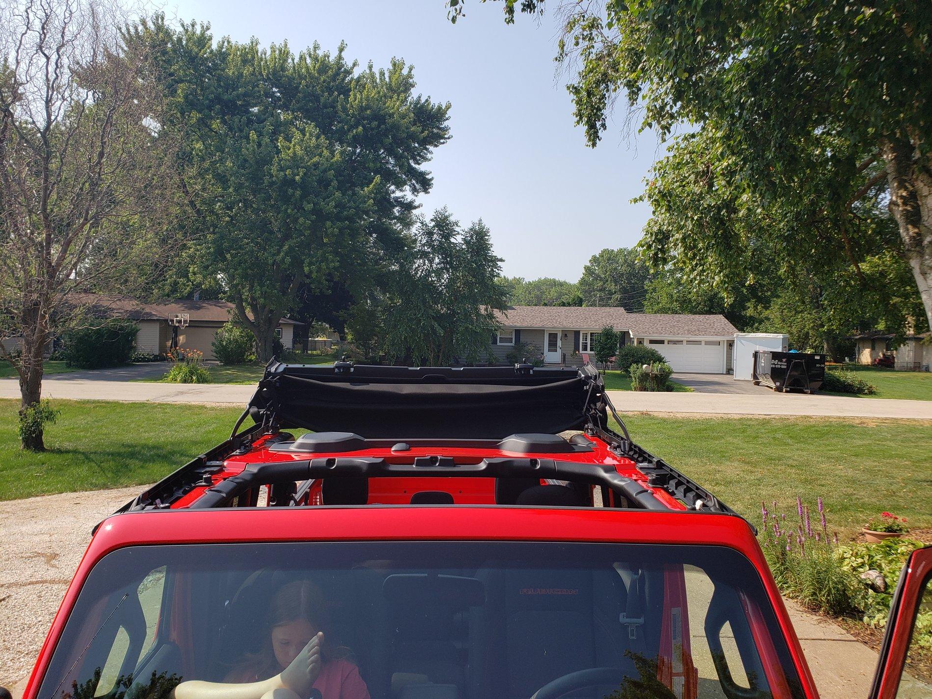 Jeep Gladiator Pics with the soft top down (not off)? 20190725_095040