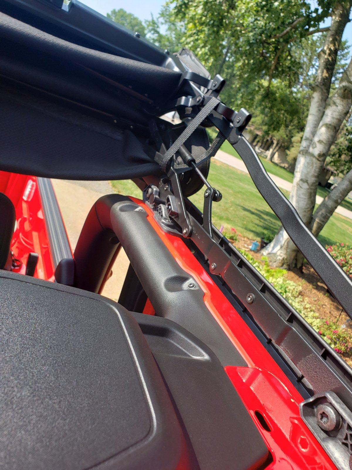 Jeep Gladiator Pics with the soft top down (not off)? 20190725_095023
