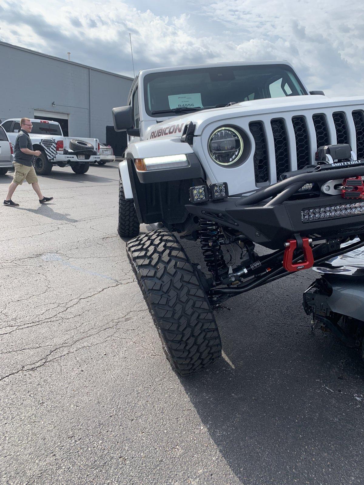 Jeep Gladiator Tested My Gladiator! (Drove it on a car) 8519E8C8-3D5B-4758-A93F-CB294A74FB0F