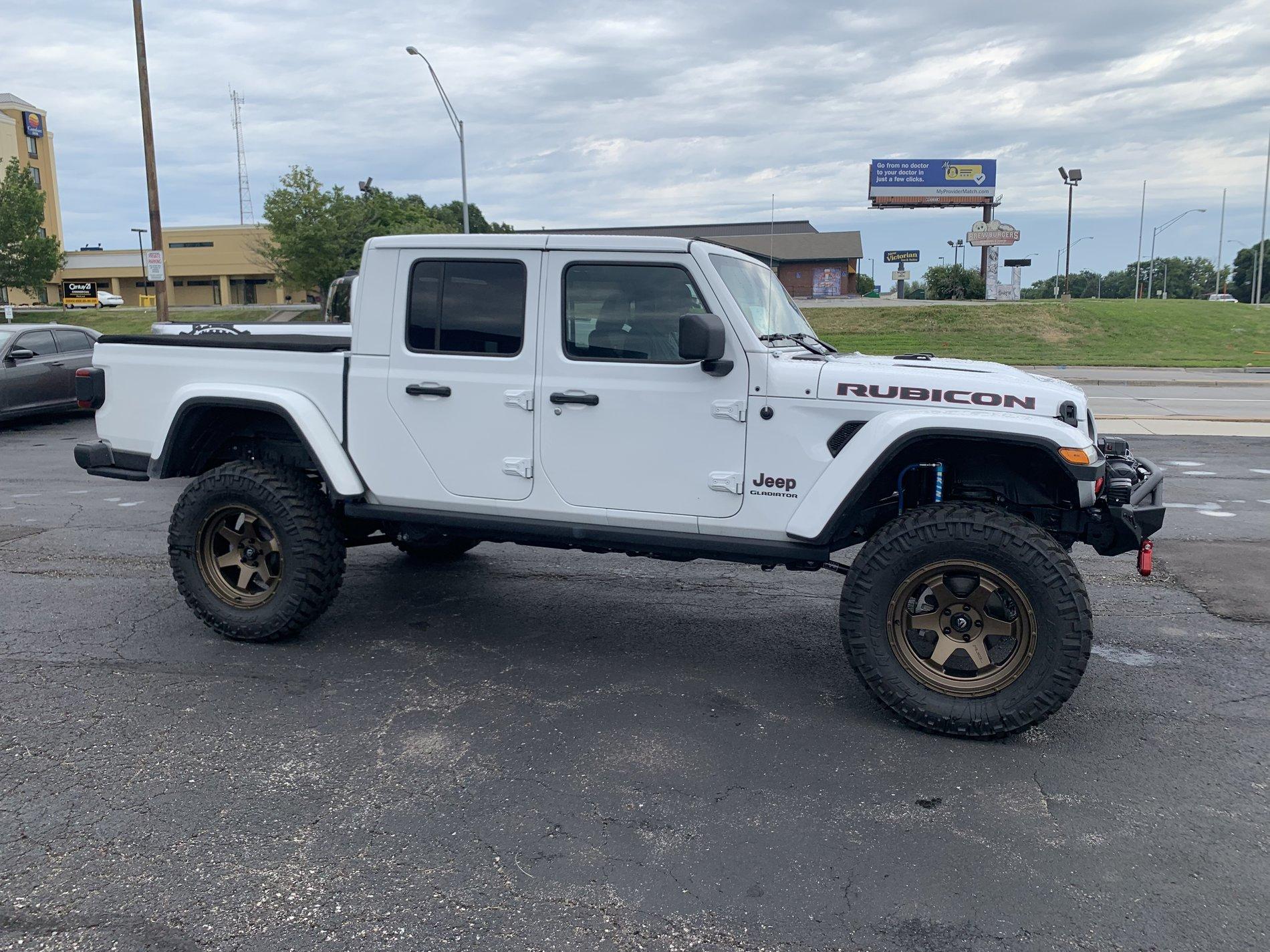 Jeep Gladiator Tested My Gladiator! (Drove it on a car) 926010B5-BD60-4CCB-9B4B-6A8EB6C590A0