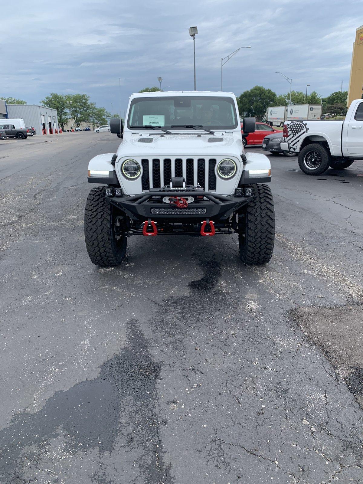 Jeep Gladiator Tested My Gladiator! (Drove it on a car) 93FBE939-4B7A-4566-977E-7AE1C8E3F604