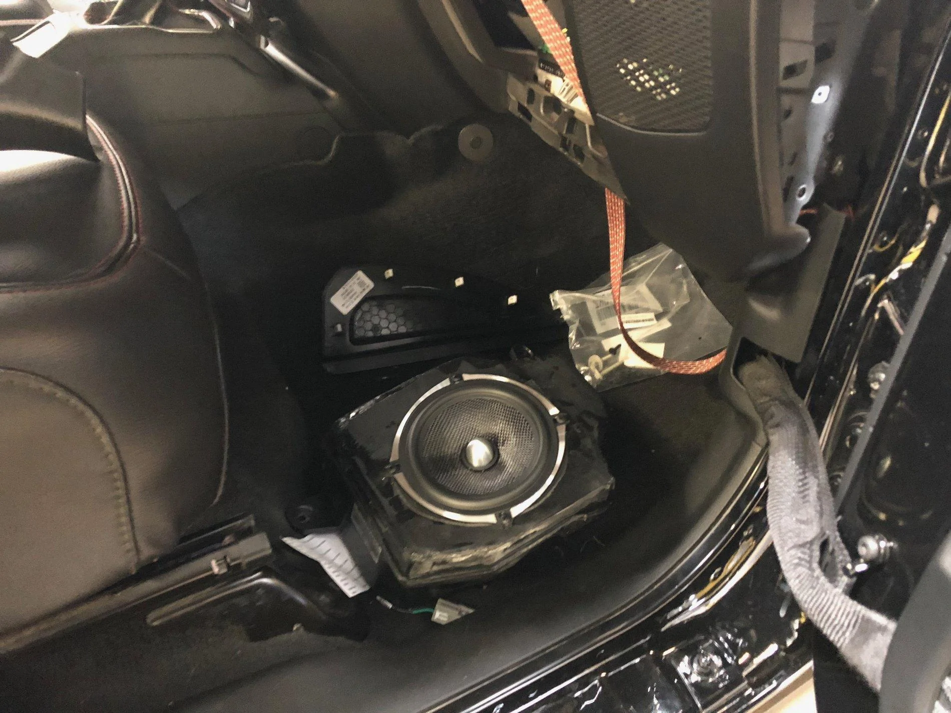 Jeep Gladiator Inside of our JT Blew up! What is happening? AUDIO UPGRADE IMG_0302