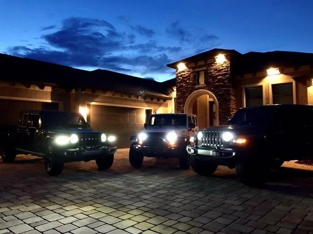 Jeep Gladiator Jeeps Parking Next To Jeeps FullSizeRender(1)